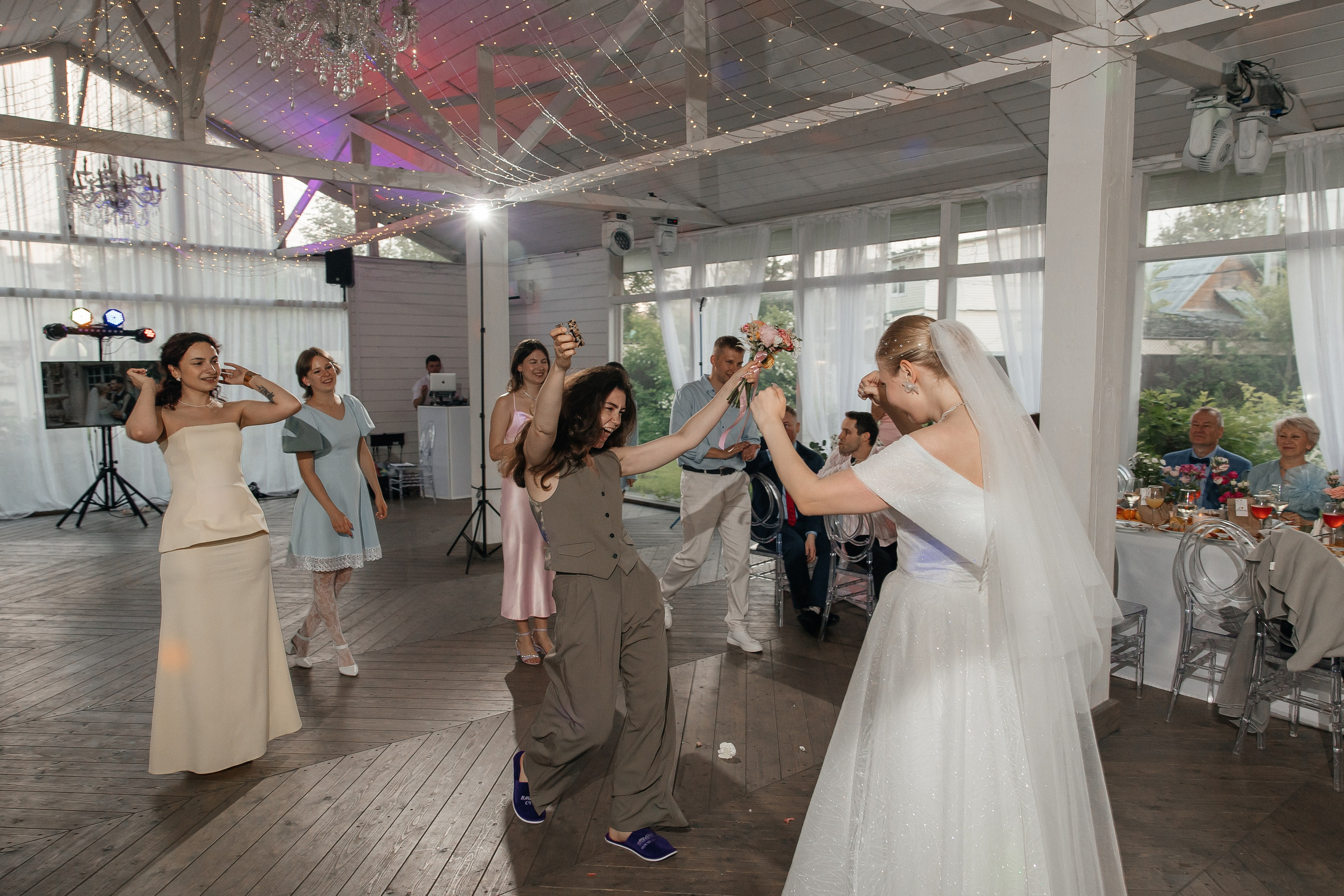 свадьба на&nbsp;площадке House for Wedding «Дом у&nbsp;озера»