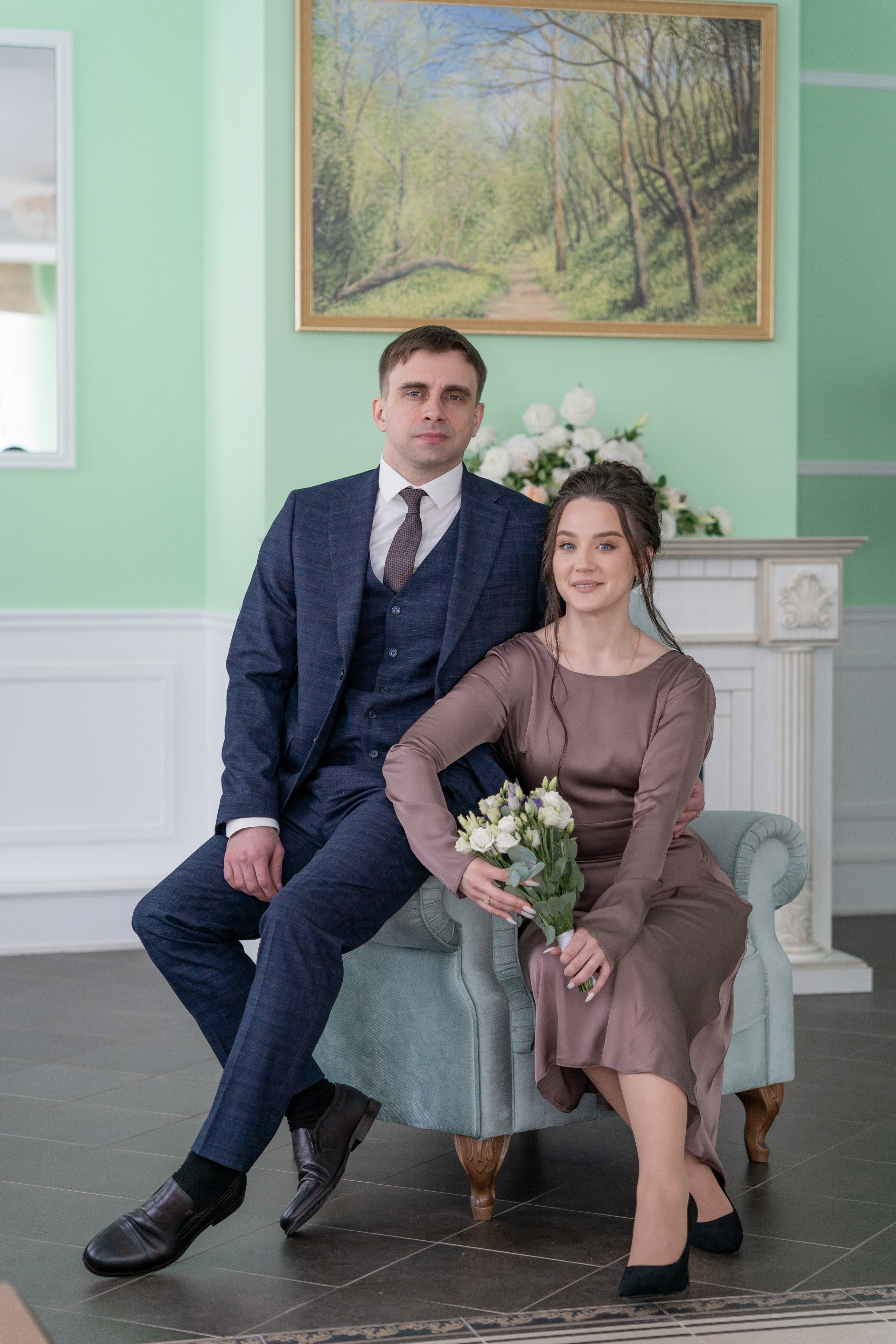 фотосессия молодожен в зале ожидания в загсе красносельского района