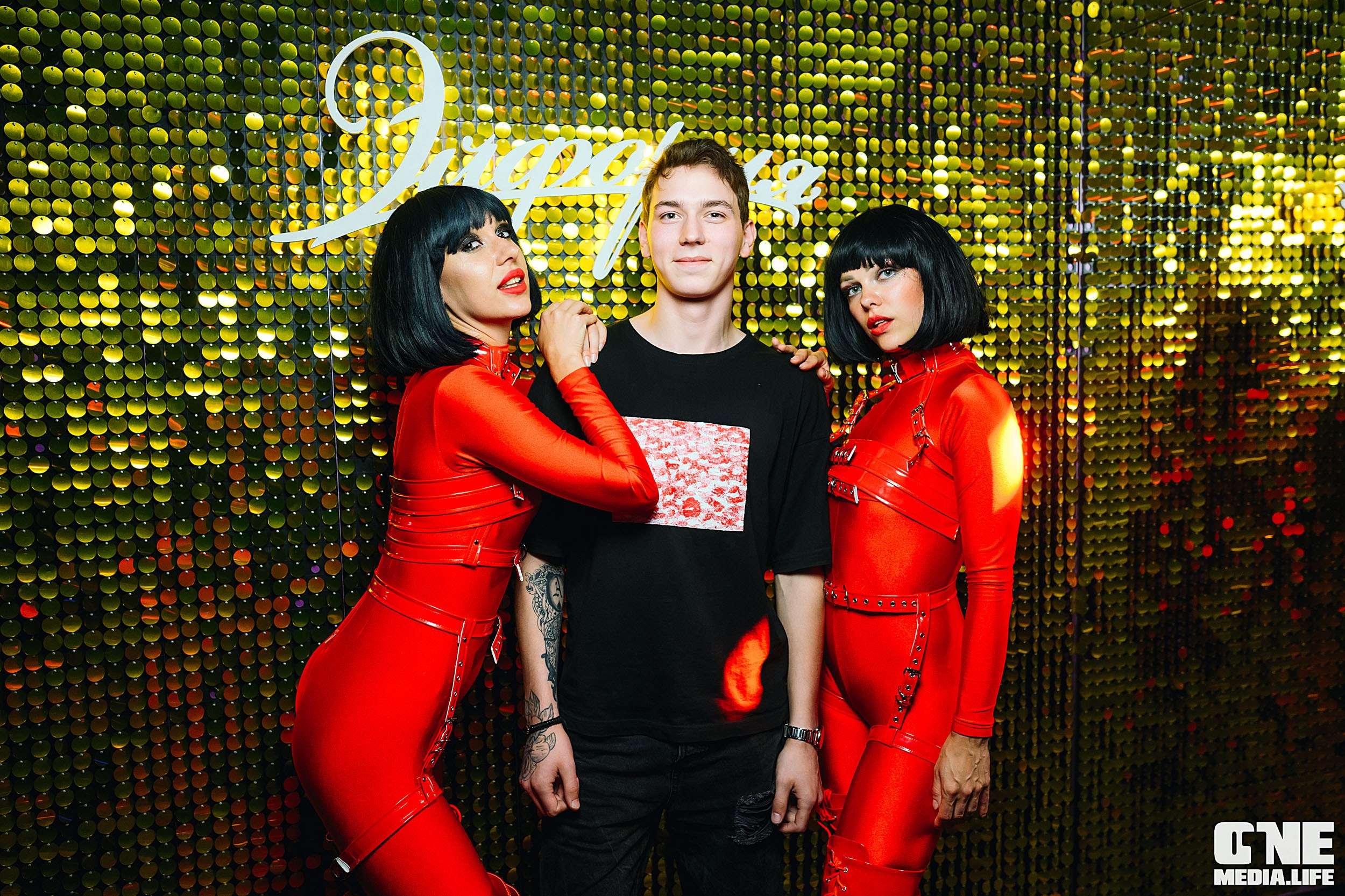 Фоторепортаж из караоке-клуба Эйфория. One Media Life: фоторепортажи, фотоотчеты с мероприятий и заведений