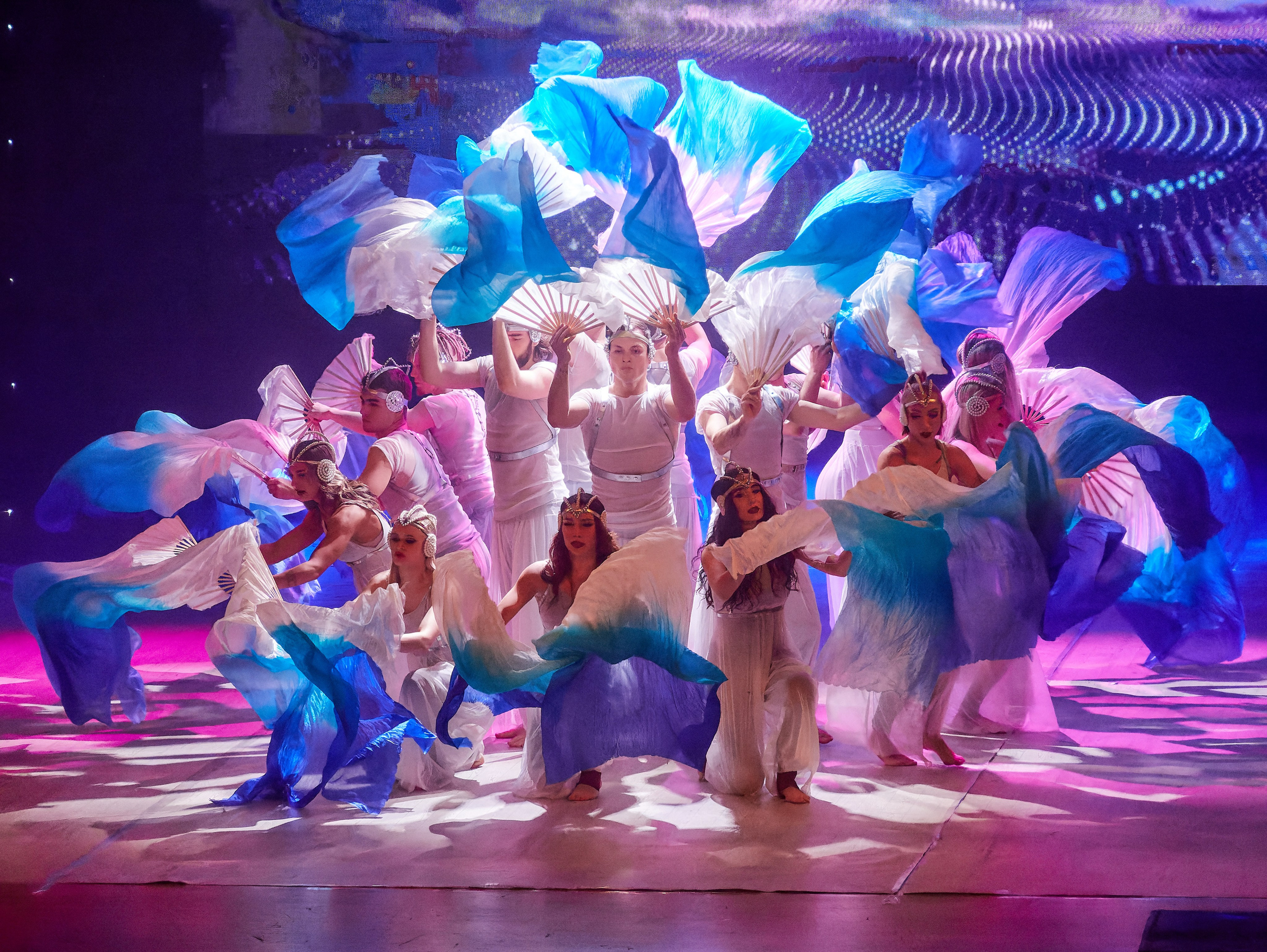 TODES-это уникальный танцевальный мир, вселенная Аллы Духовой!. Семейный и детский фотограф в Междуреченск Олег Бамбульский