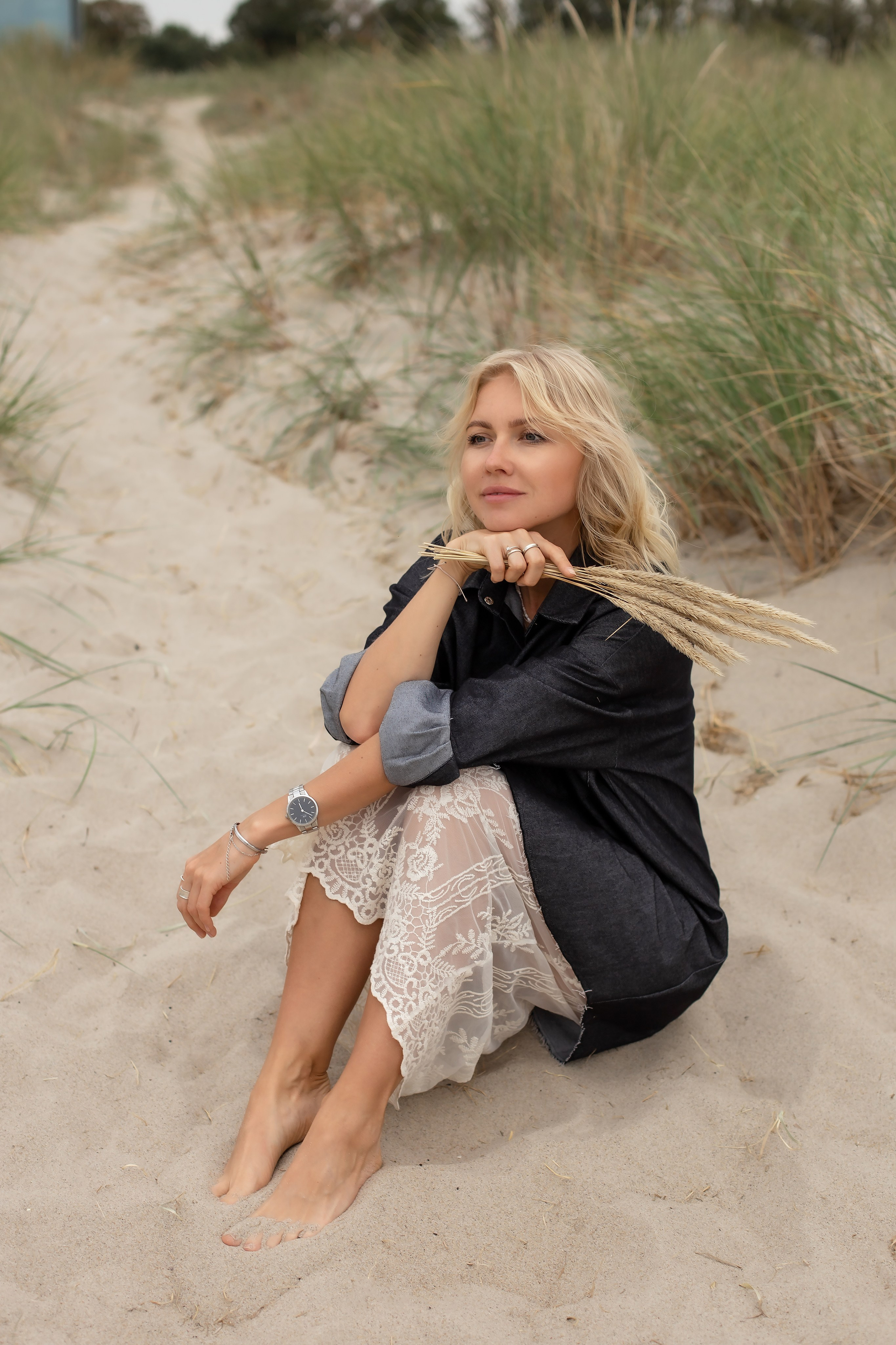 Вера в Янтарном. Перед дождем. Фотограф в Калининграде Решетникова Алина