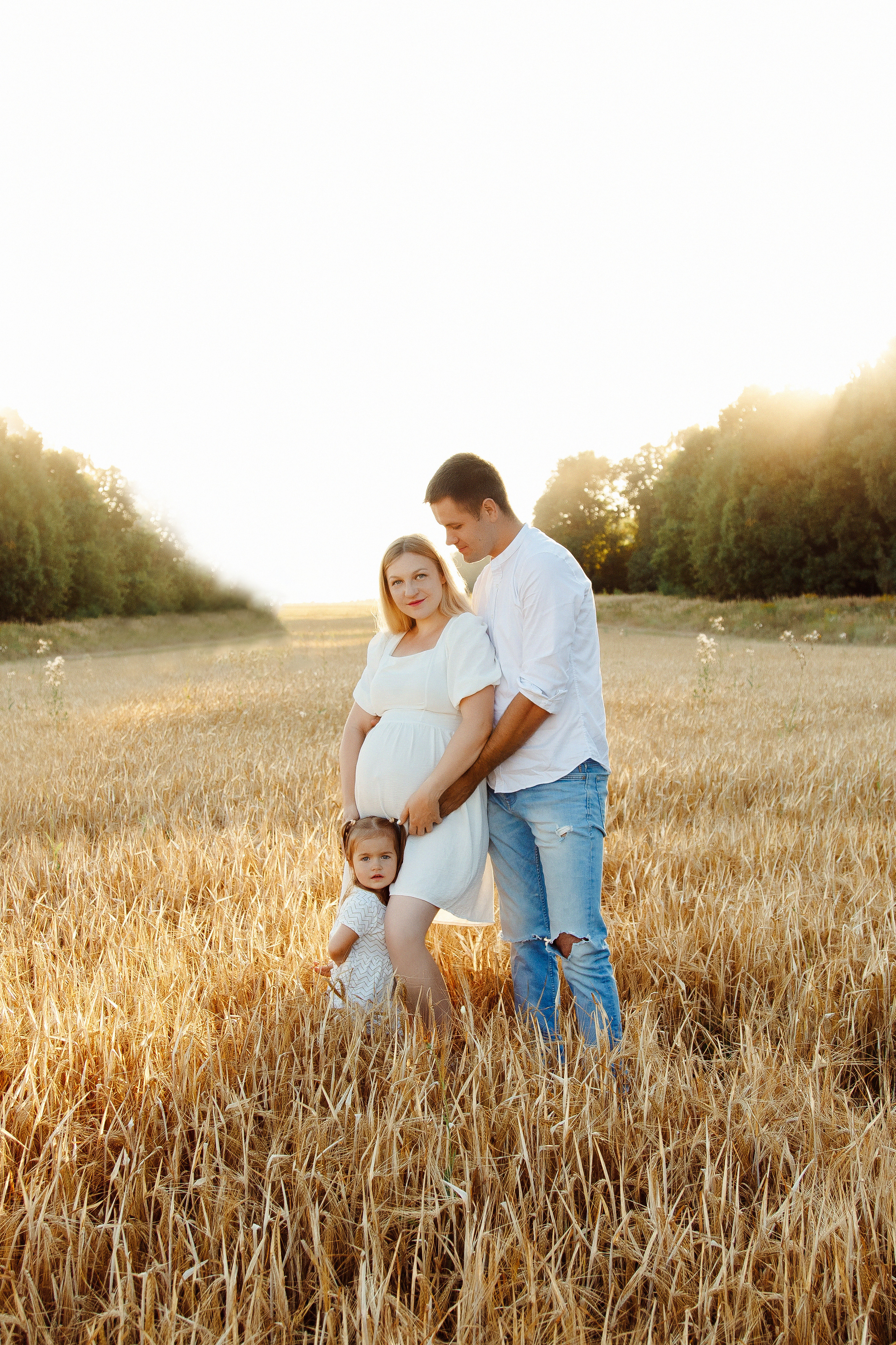 Фотосъемка беременности в поле недалеко от МКАД. Фотограф Александра Сыщенко