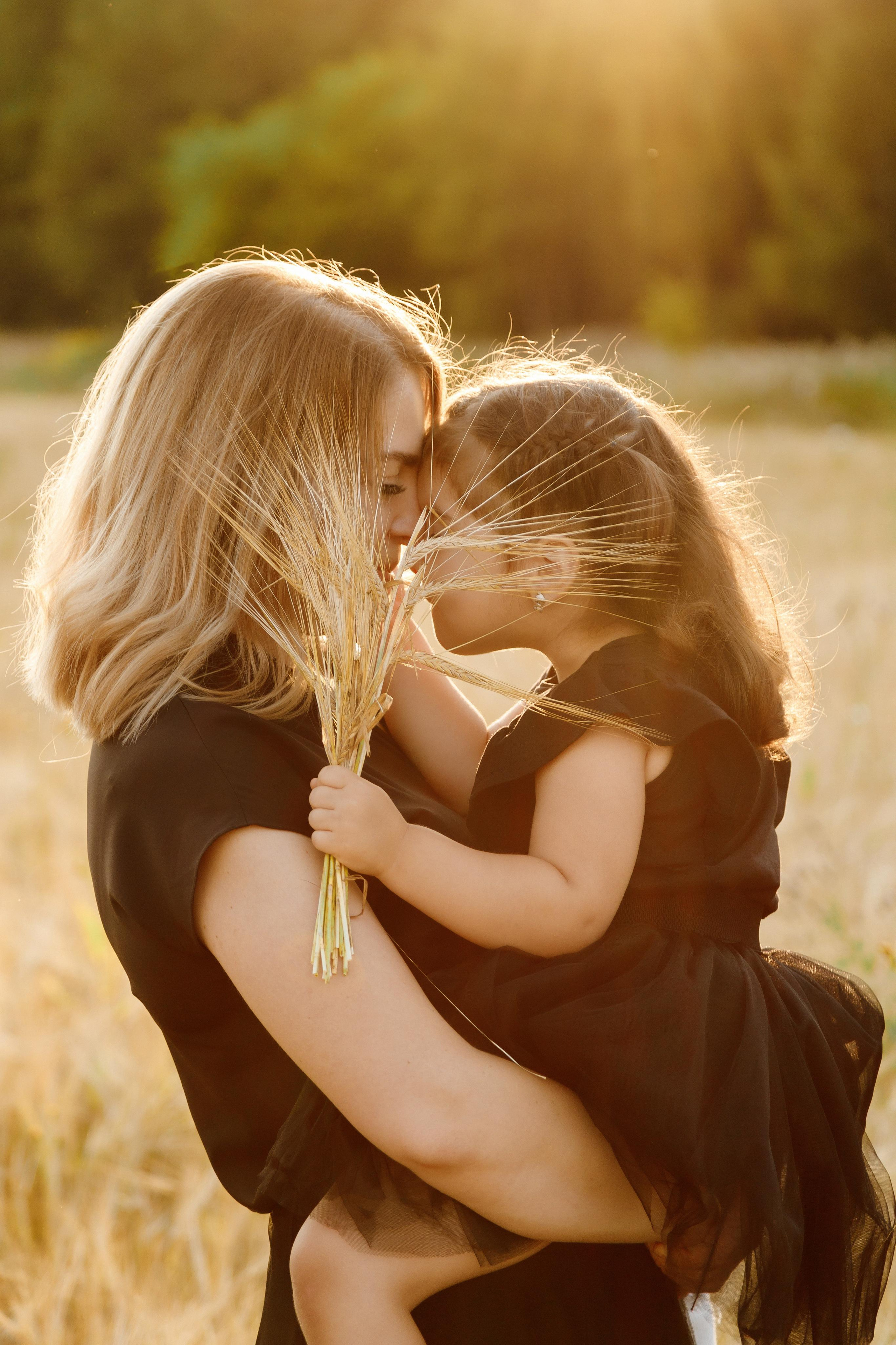 Семейная фотосессия в поле в Новой Москве. Фотограф Александра Сыщенко