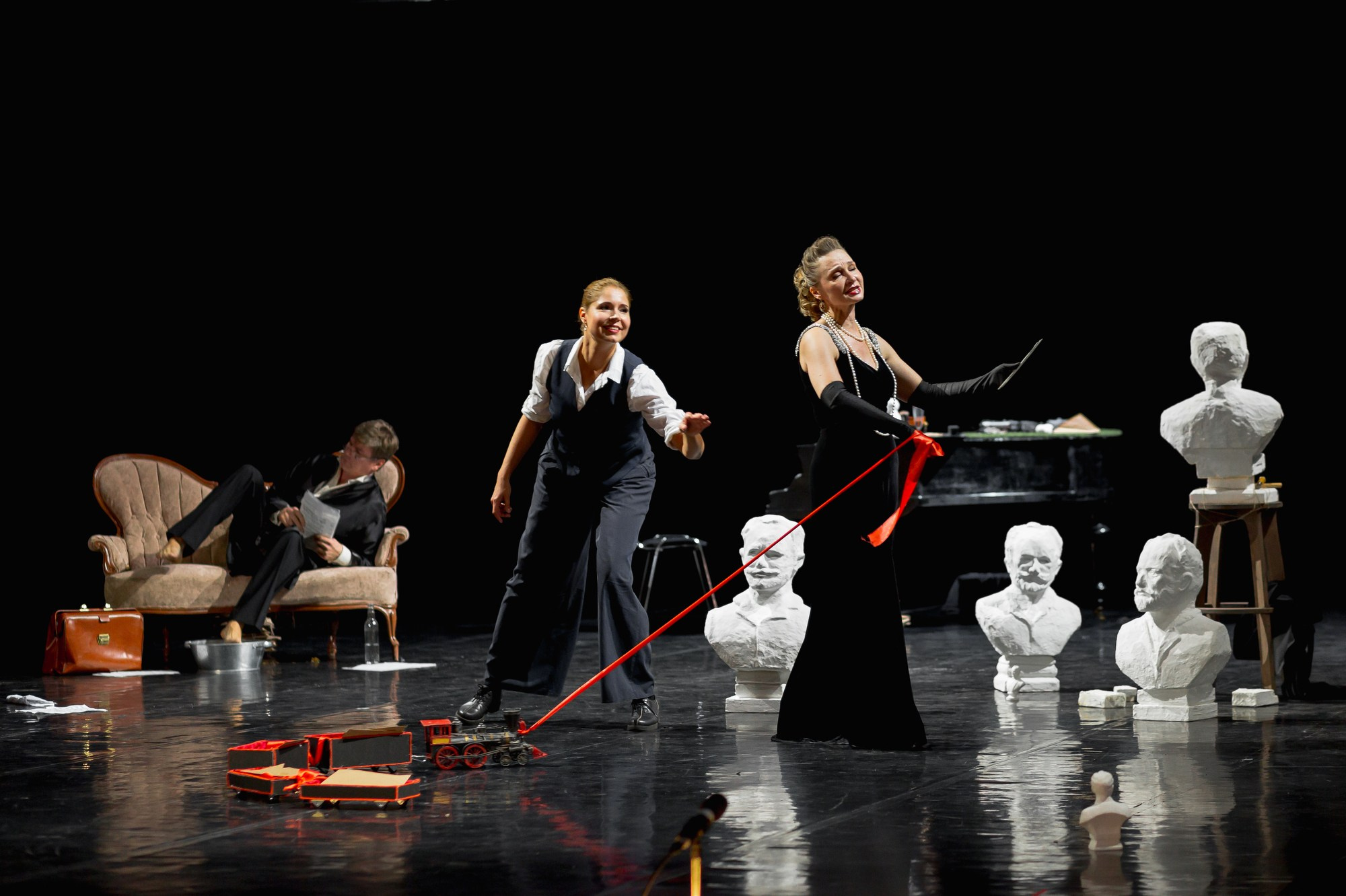 Спектакль Приглушенные голоса в Театре Эрмитажа (+репетиция). Семейный и портретный фотограф в Санкт-Петербурге Андрей Воробьев