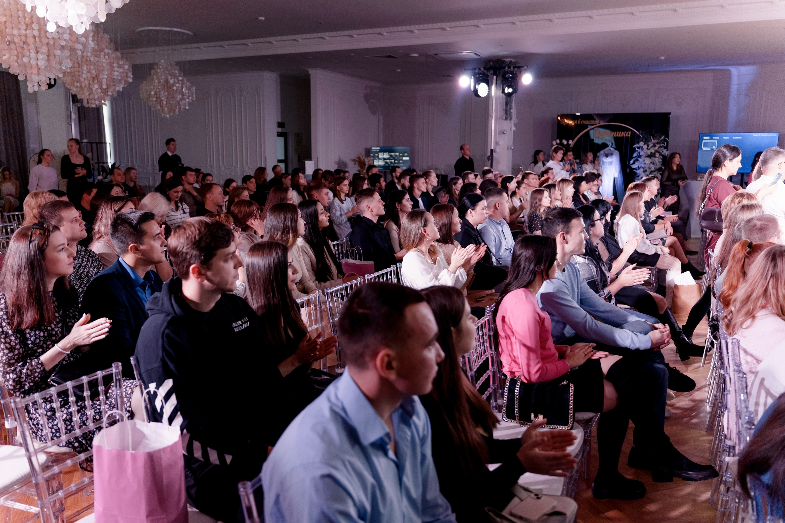 Выставка свадебных специалистов «Свадьба на 1000%». Свадебный фотограф в Санкт-Петербурге