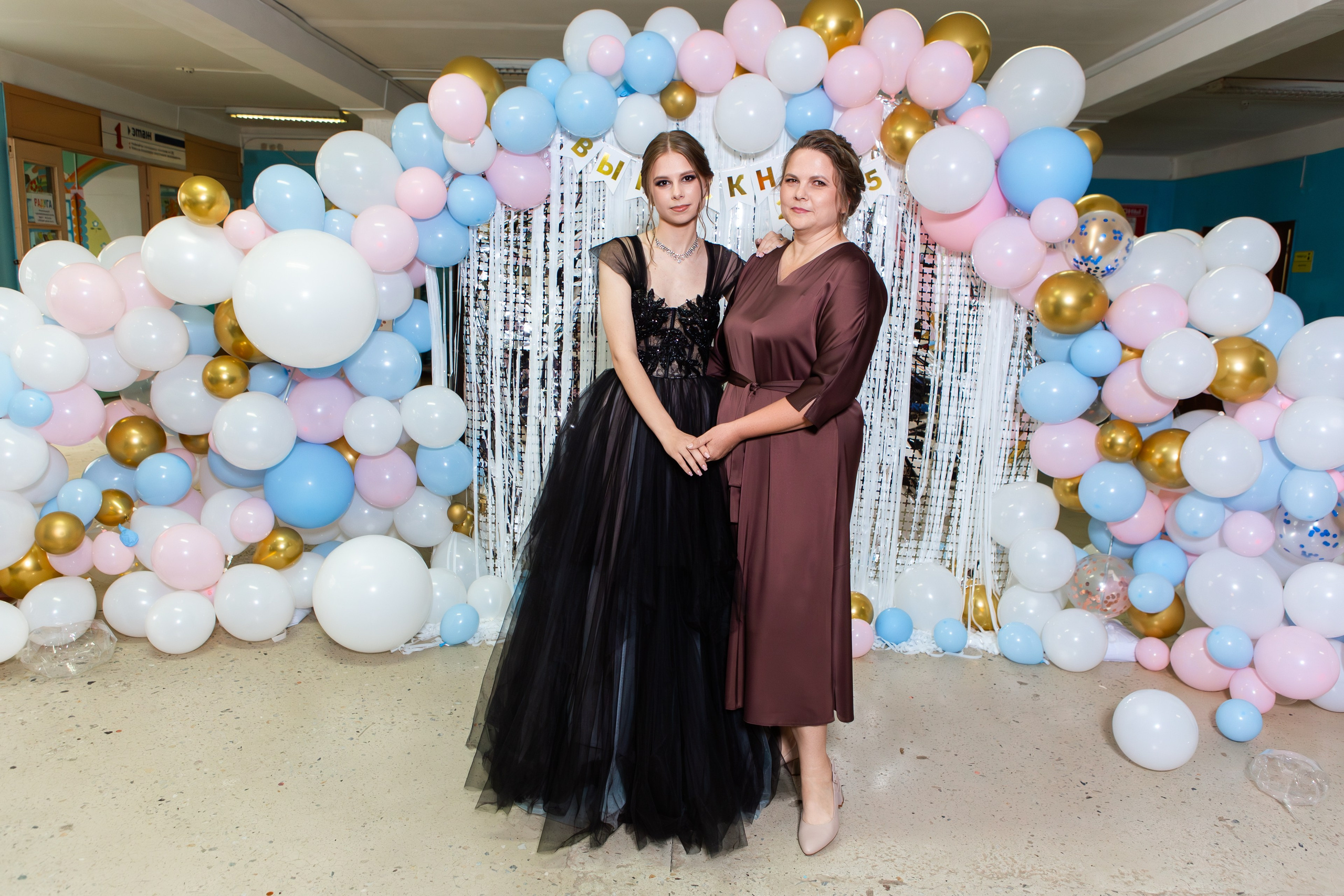 ФОТОСЕССИЯ С РОДИТЕЛЯМИ ВЫПУСКНОЙ 2025 9 ШКОЛА МЦЕНСК. ТВОЙ АЛЬБОМ / ТВОИ ПРАВИЛА