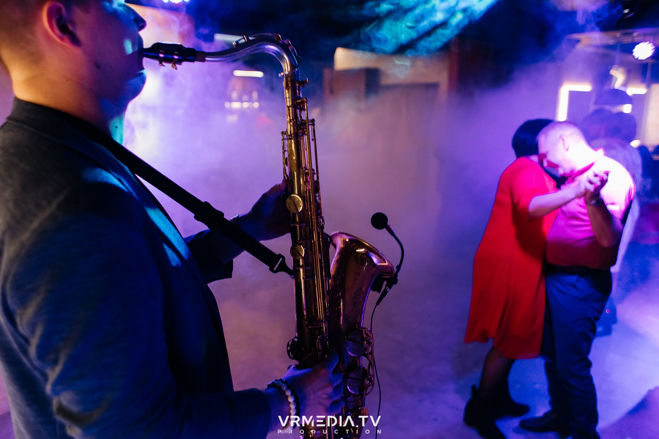 8 марта в караоке-ресторане «Голос»