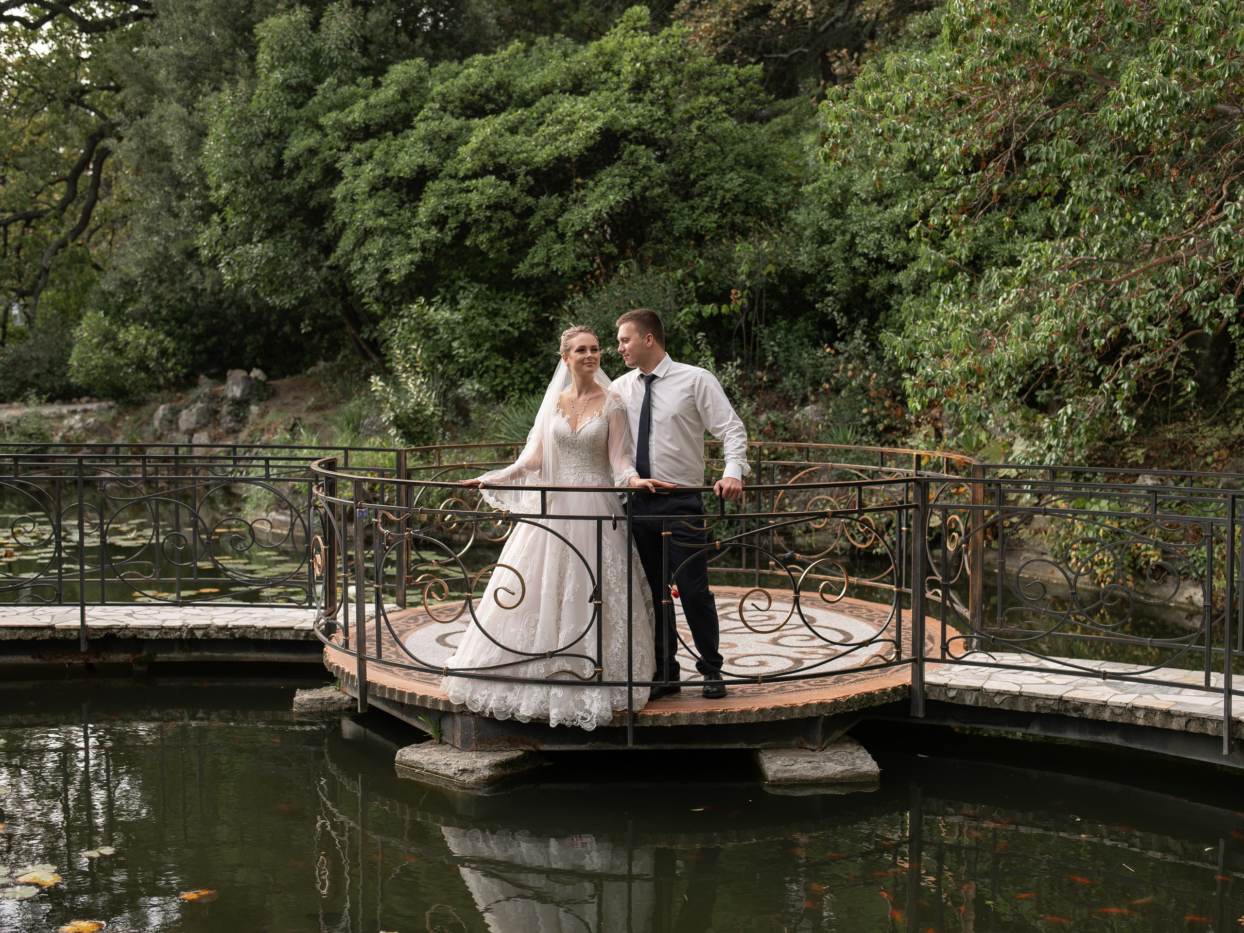 Сважебная фотосессия на озере в Форосе