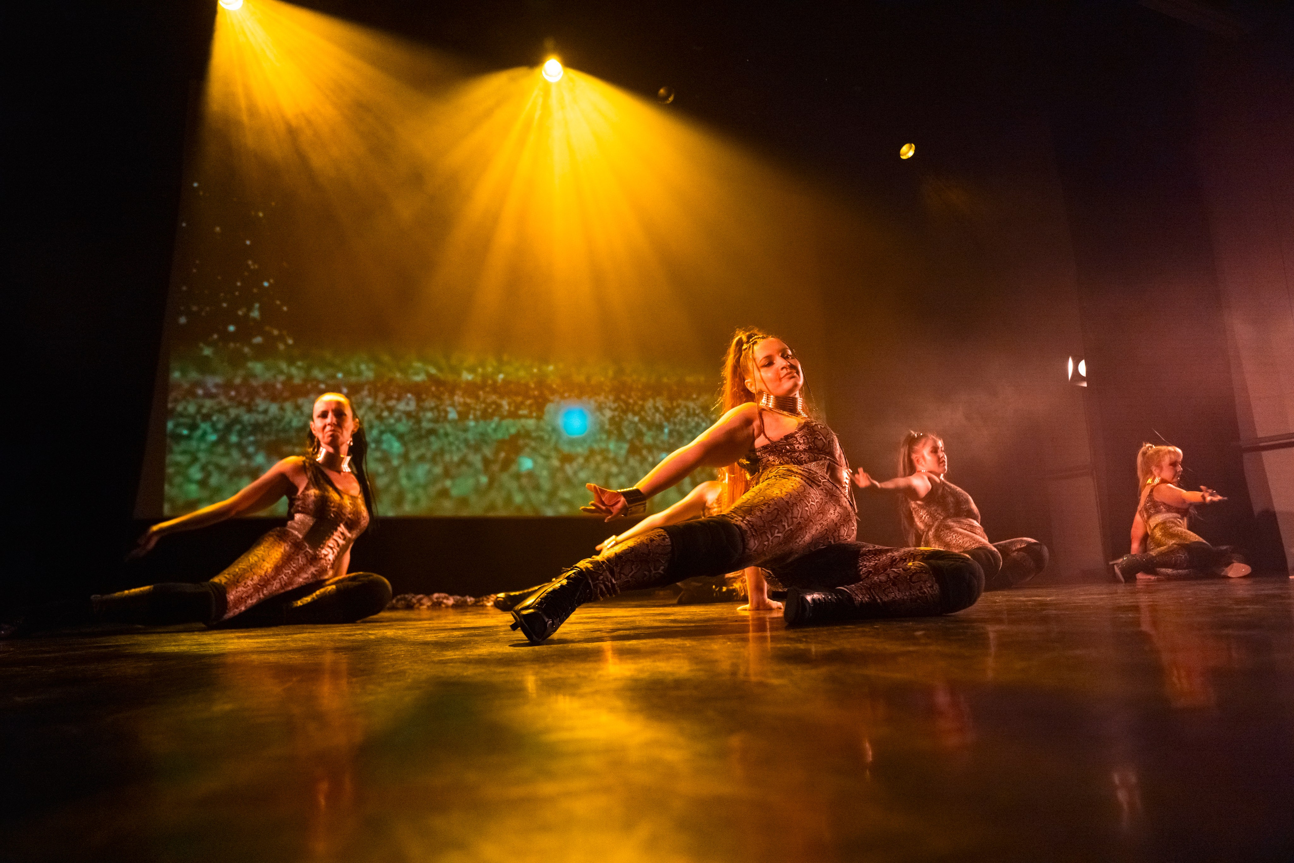 Танцевальное шоу. Свадебный фотограф в Москве Кристина Чехова