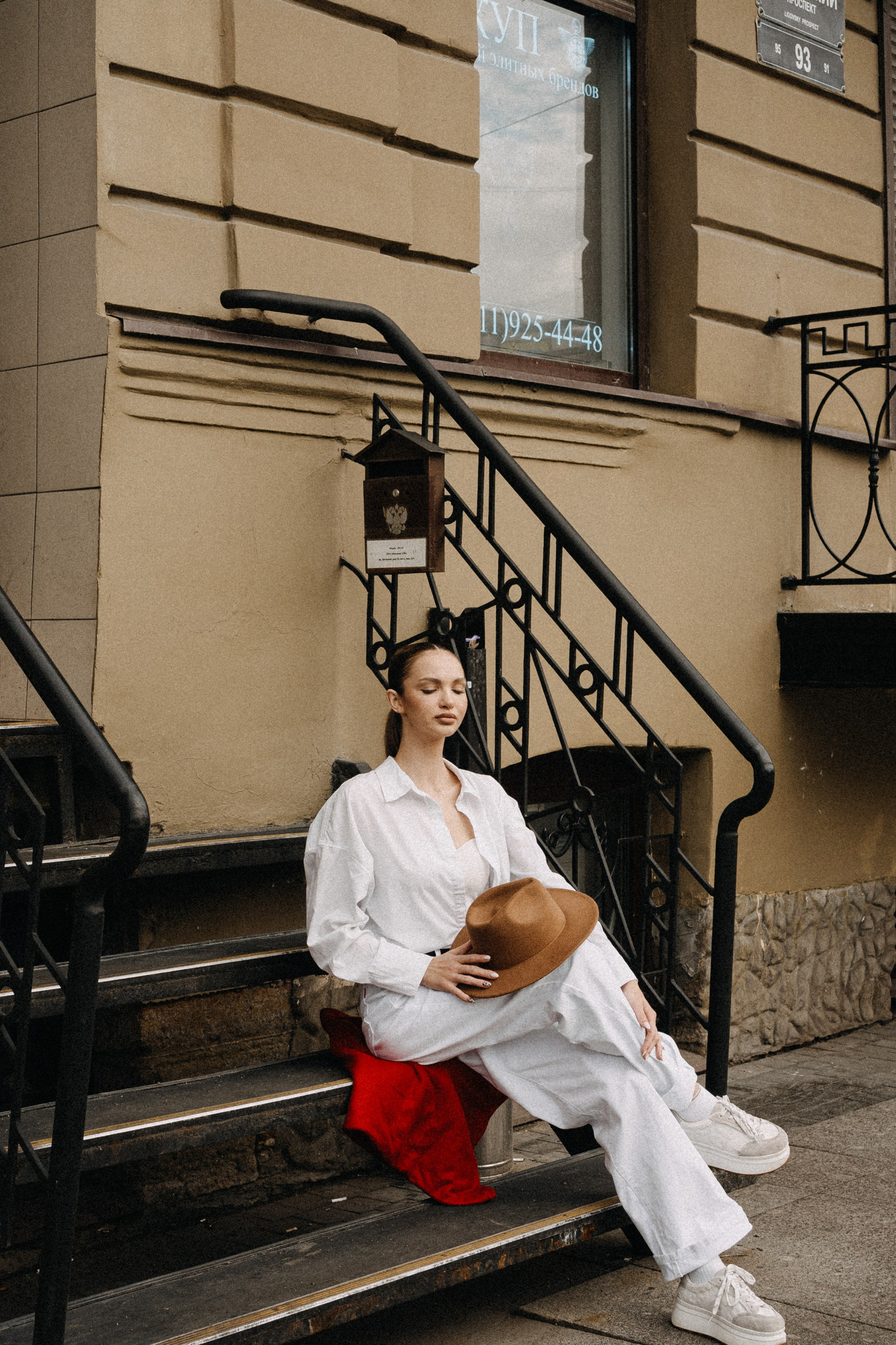 МЫ ГУЛЯЛИ ПРО КРЫШАМ ПИТЕРА. Профессиональный фотограф, Санкт-Петербург — Виктория Богомолова