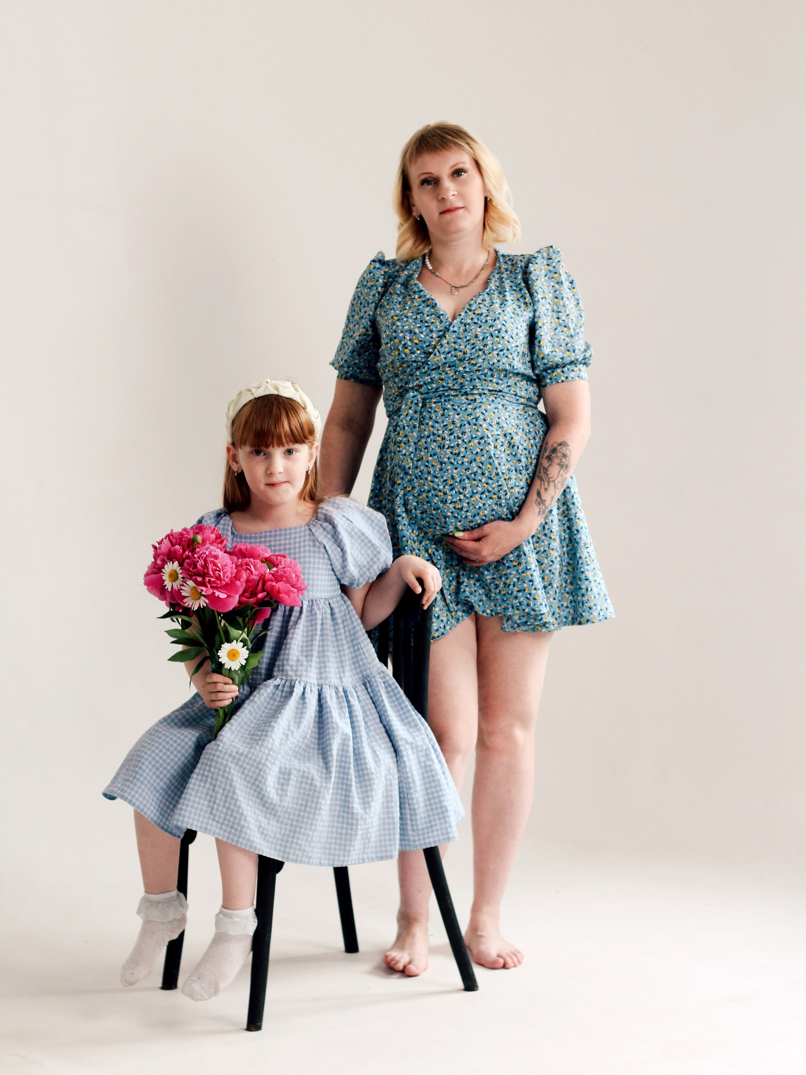 С пионами. Photography Eva