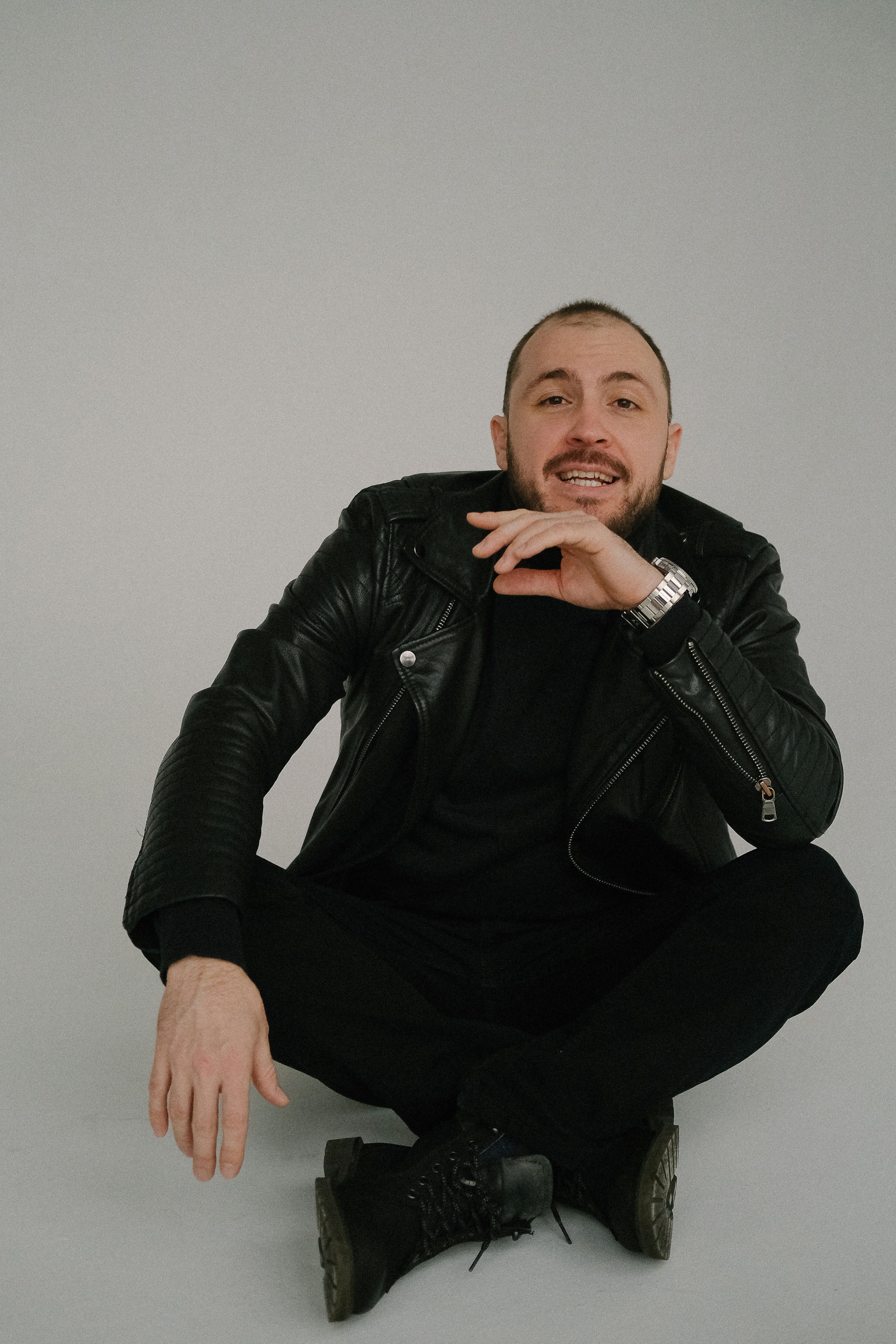 Александр. Главная