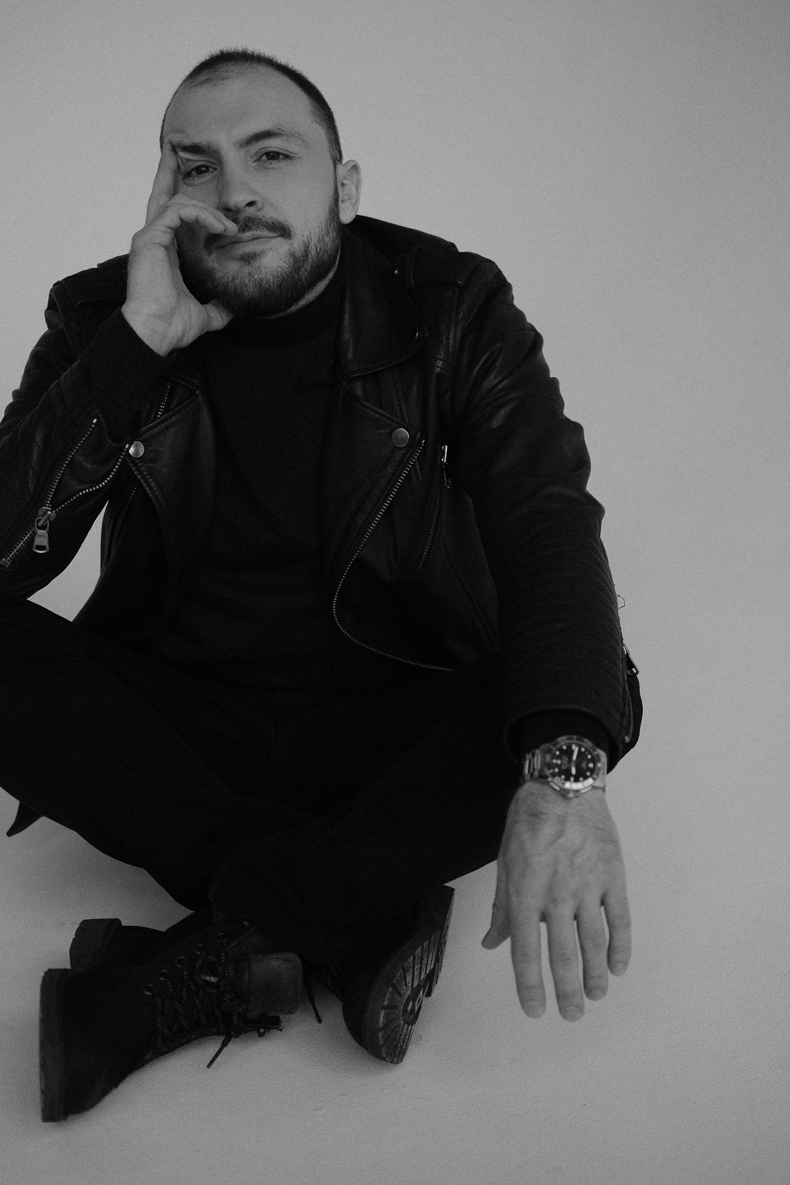 Александр. Главная