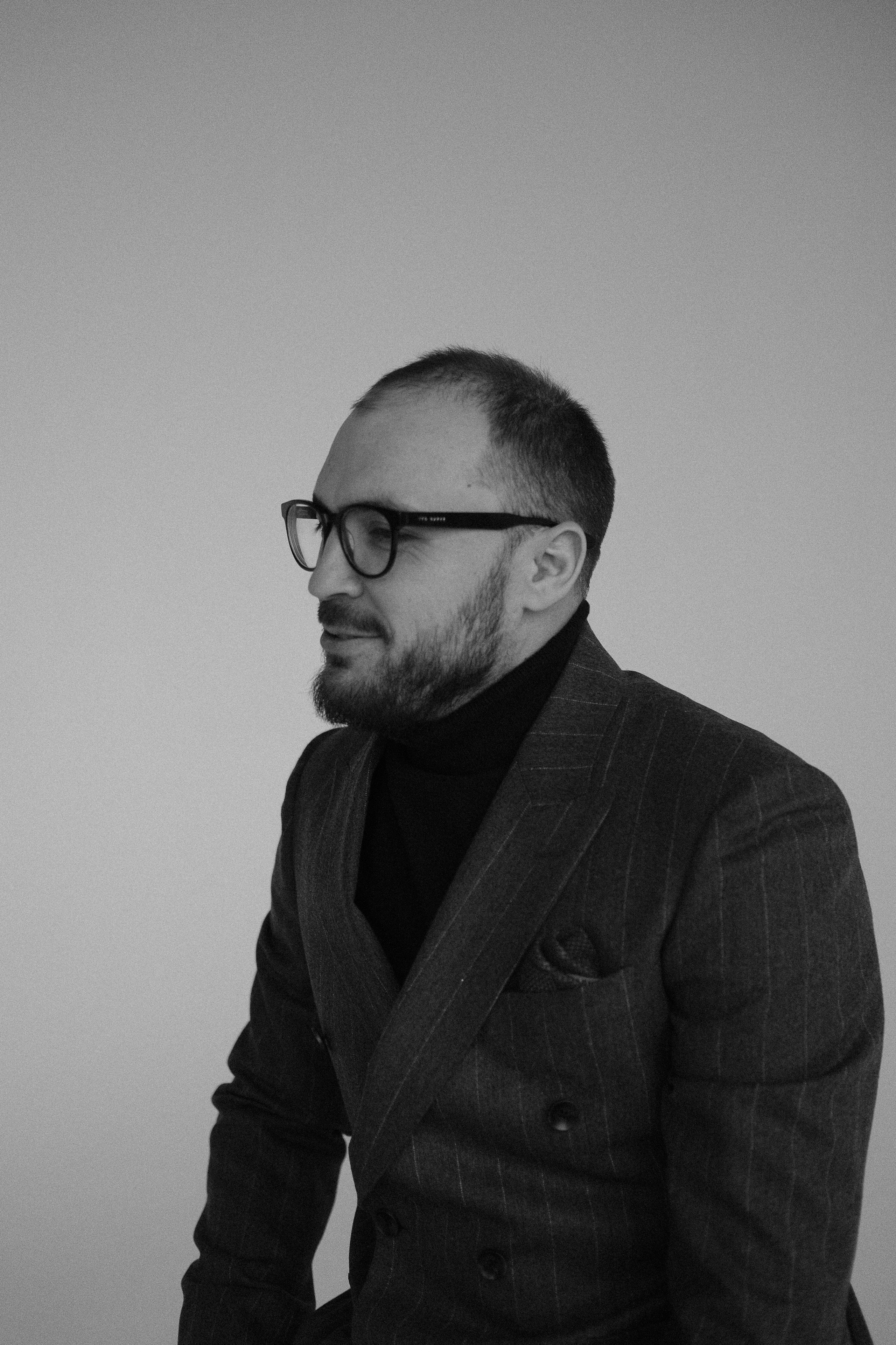 Александр. Главная