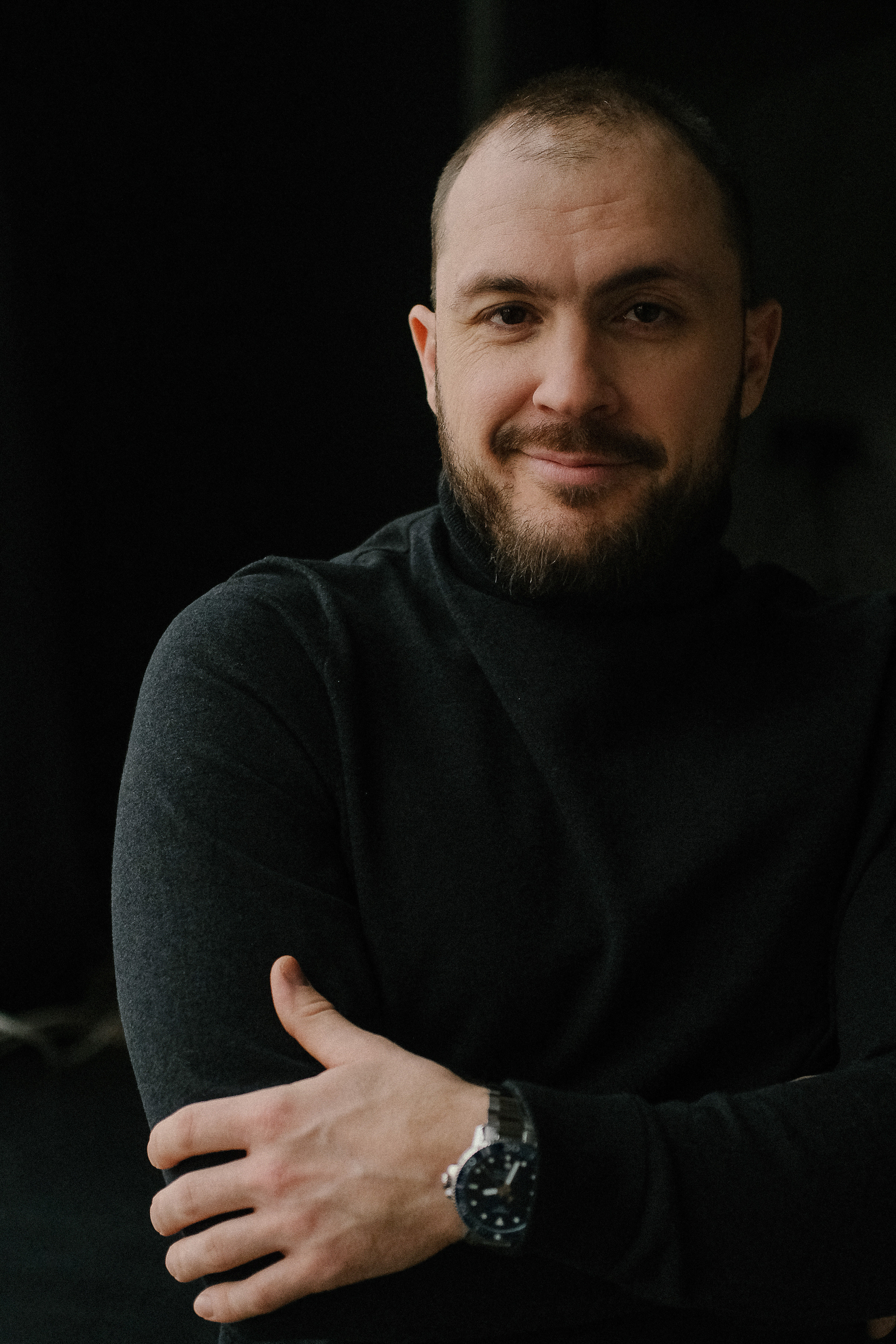 Александр. Главная