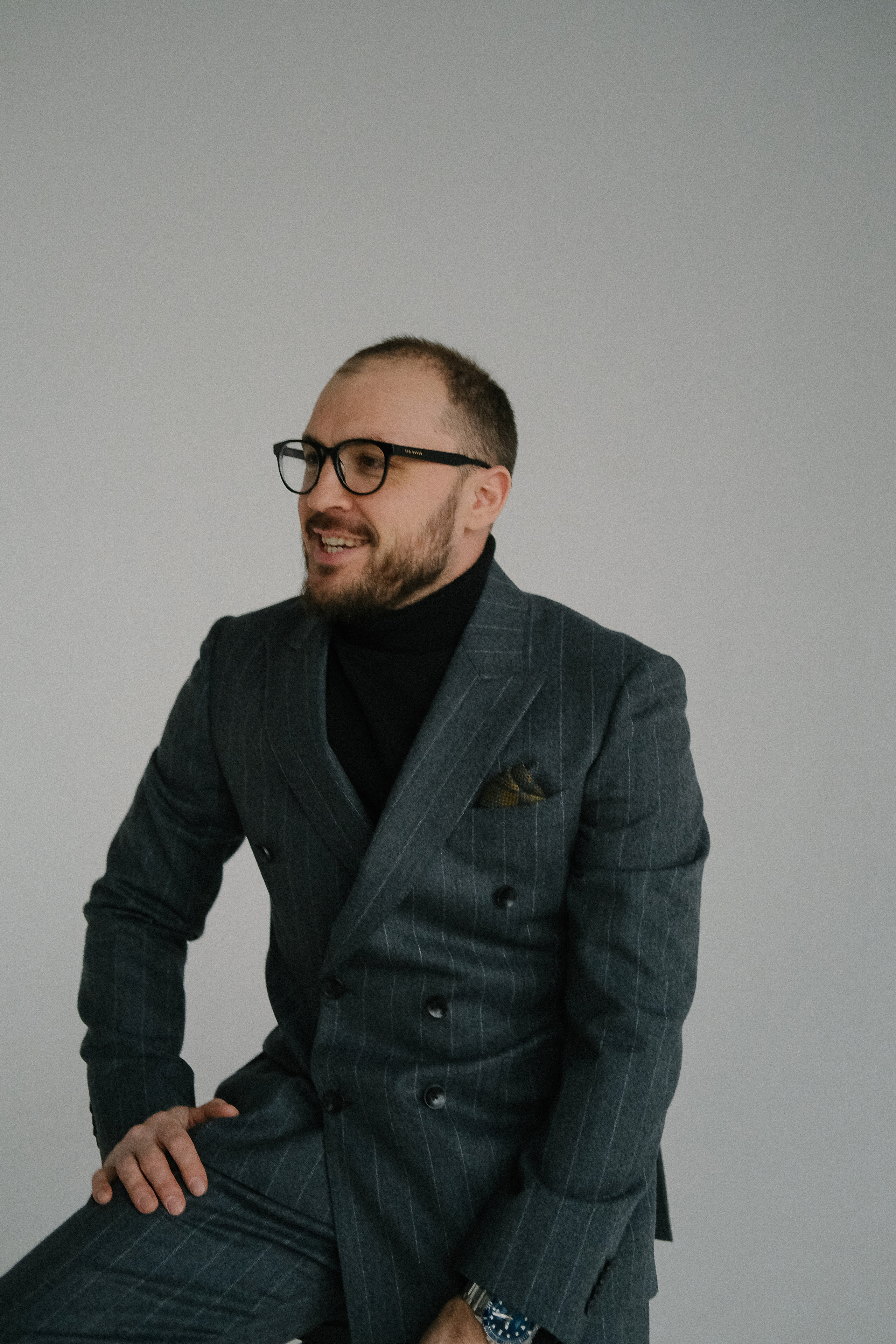 Александр. Главная