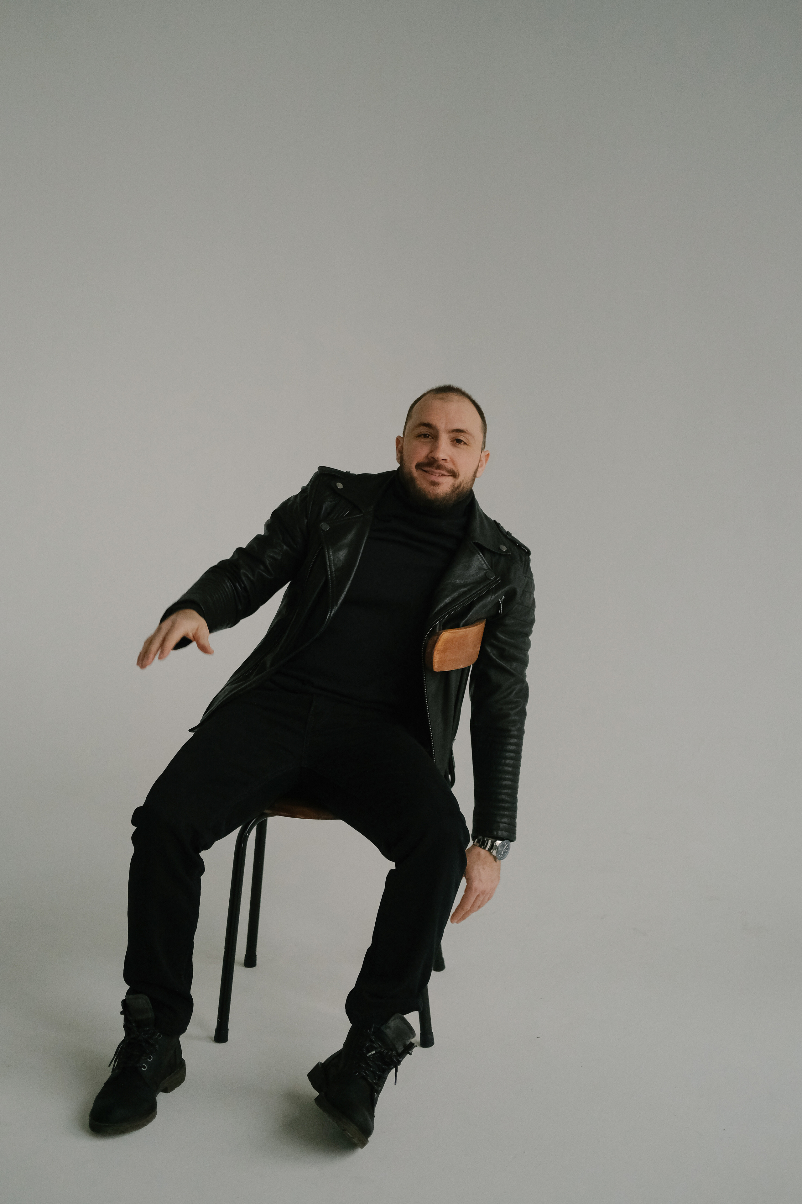 Александр. Главная