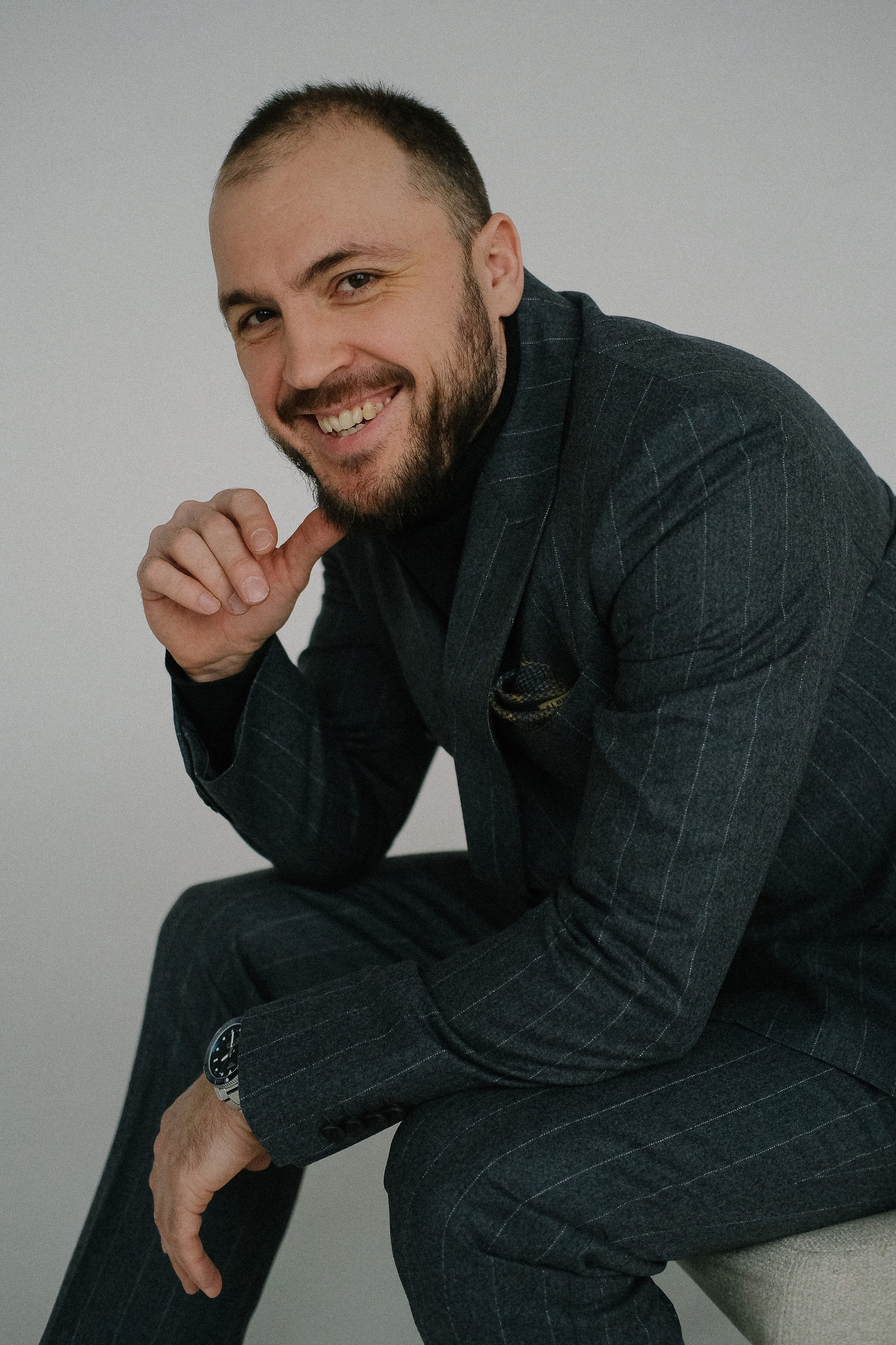 Александр. Главная