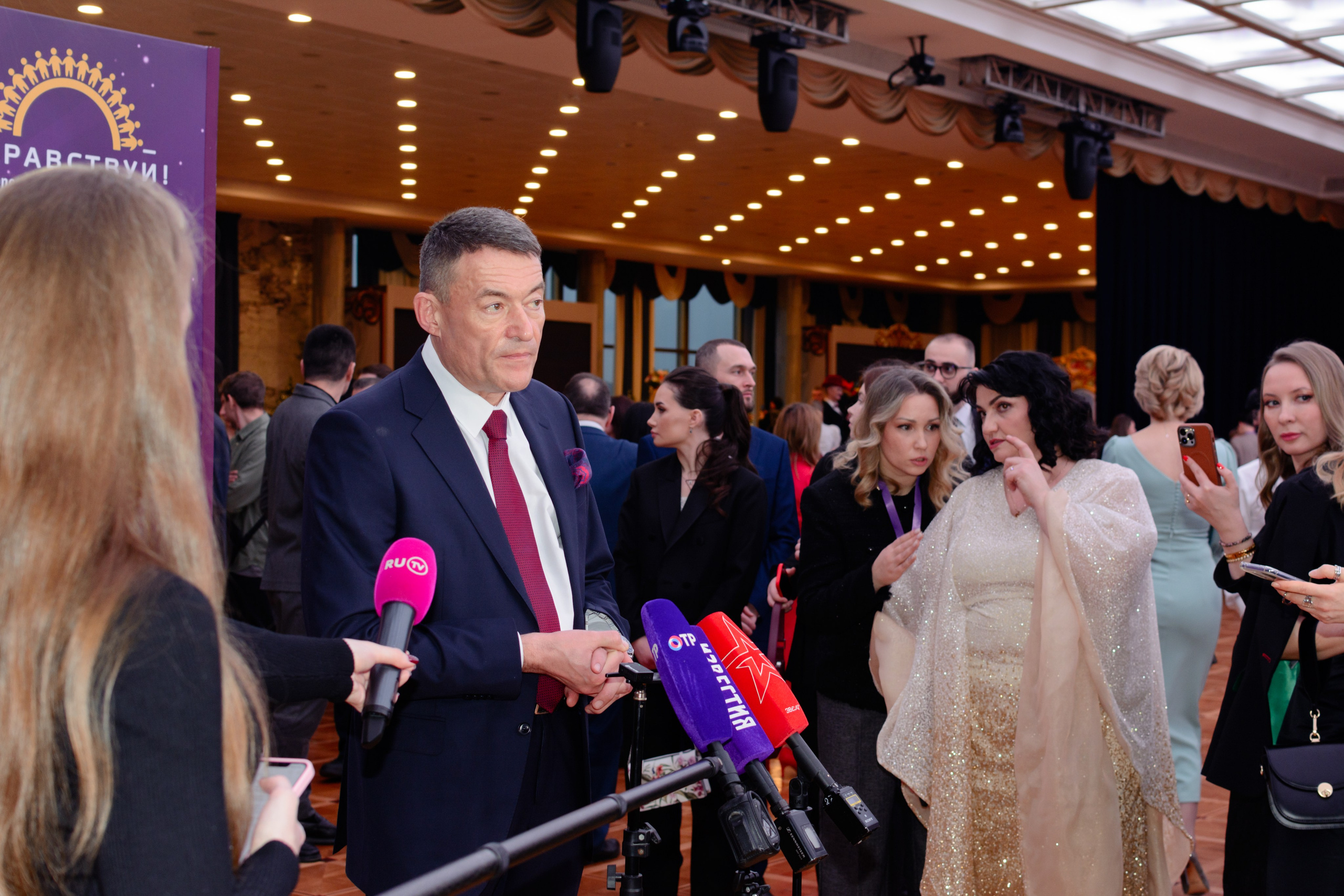 Премия «Будем жить» 2025 г. Государственный Кремлевский Дворец. Портретный и репортажный Фотограф в Москве Александра Комарницкая