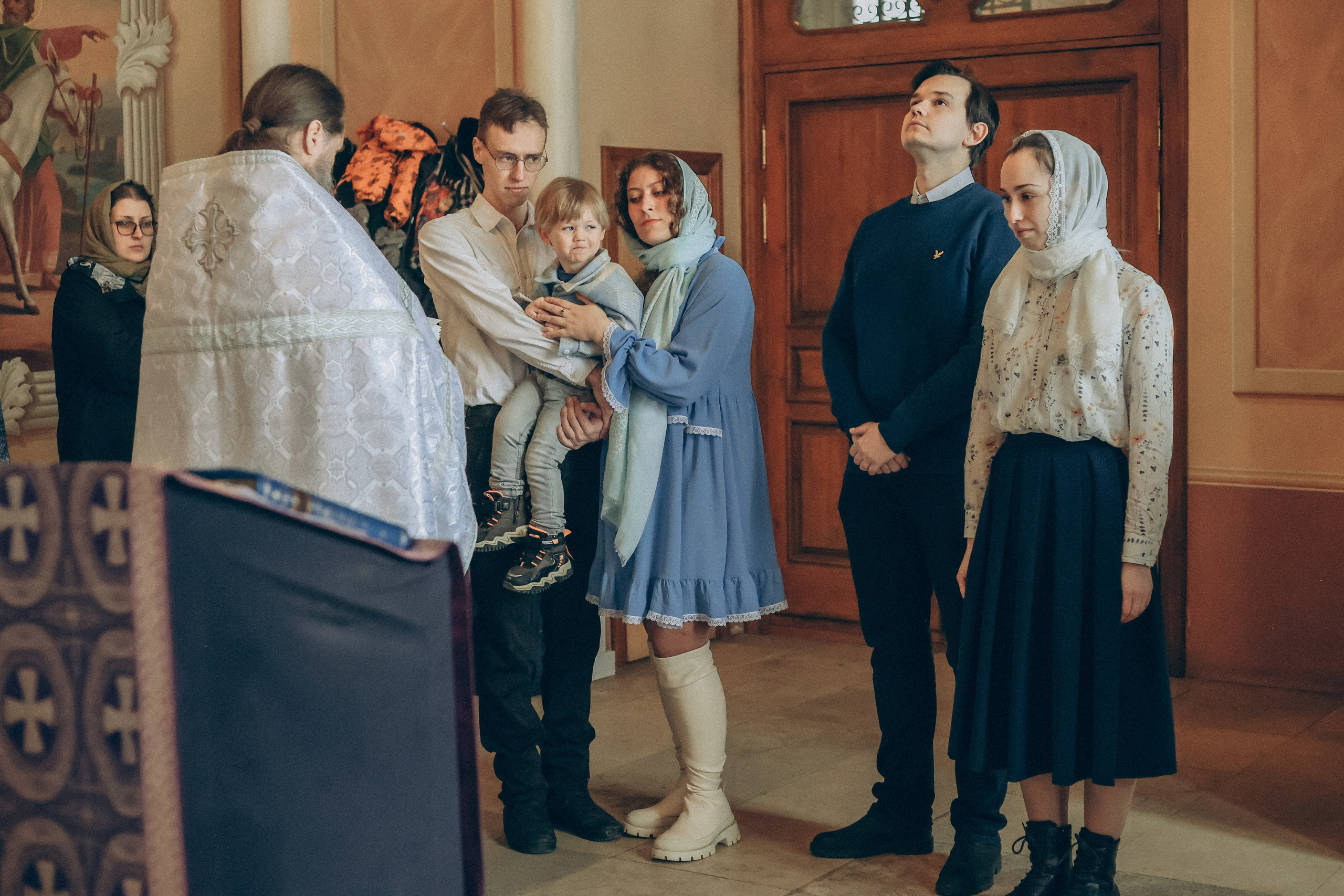 Крещение. Свадебный и семейный фотограф в Москве Анастасия. Помогу вам быть собой и создам теплые, живые фотографии. Семейный фотограф в Дмитрове