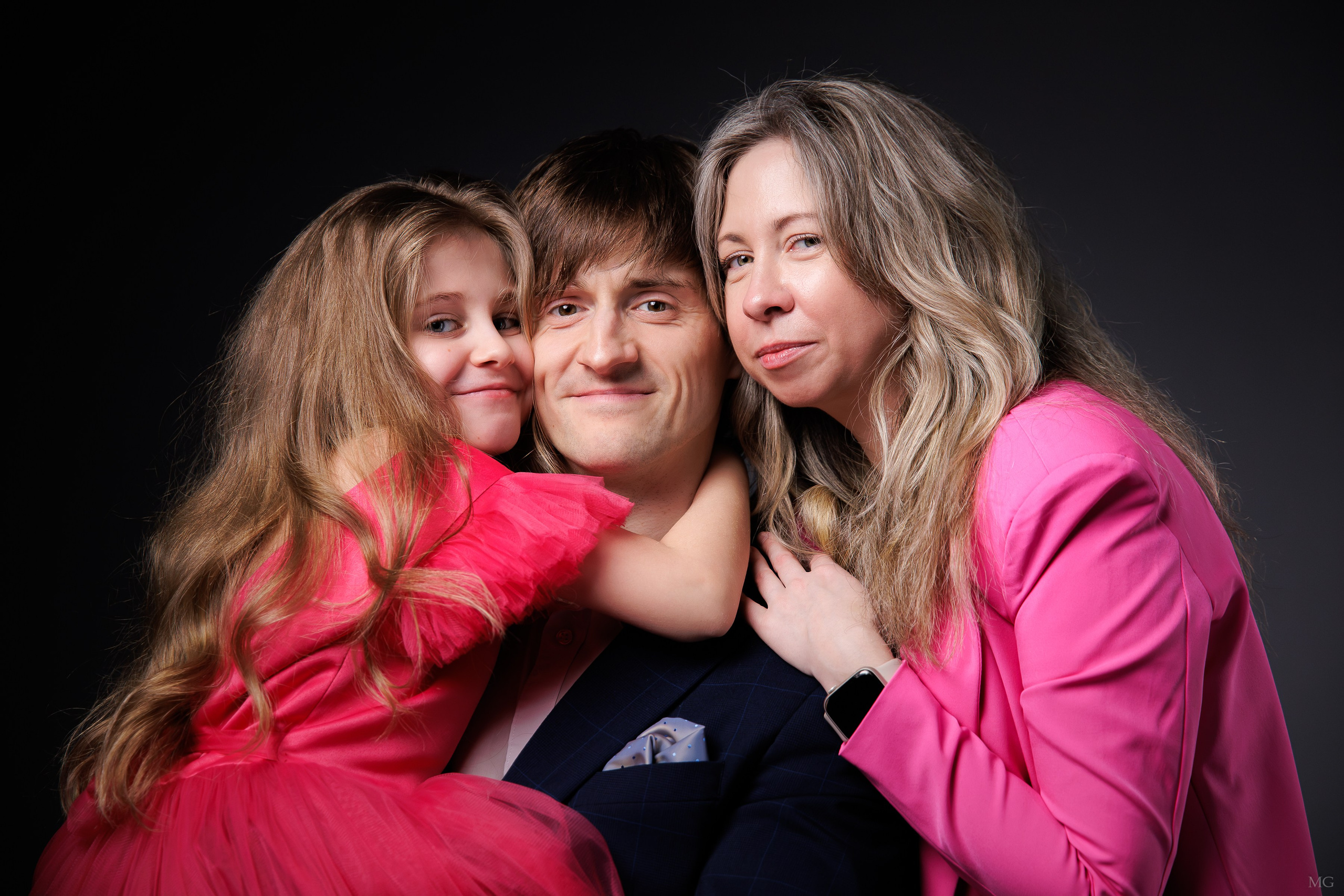 Веселье в студии. Маша Гонтарь Семейный домашний репортажный фотограф в Санкт-Петербурге