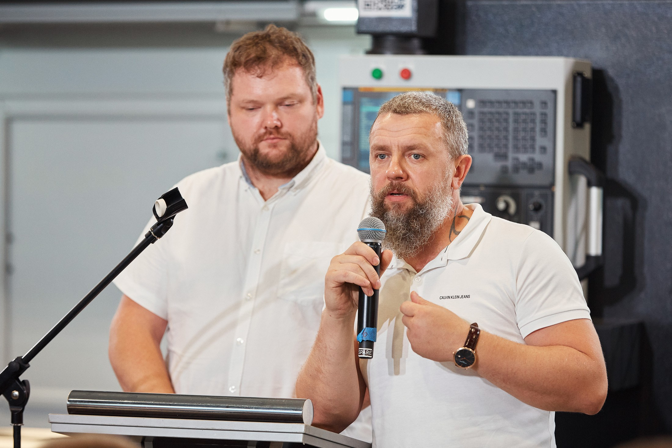 EMG / Международный форум / Презентация нового высокоточного станка. Антон Артюшин, портретный фотограф. Москва