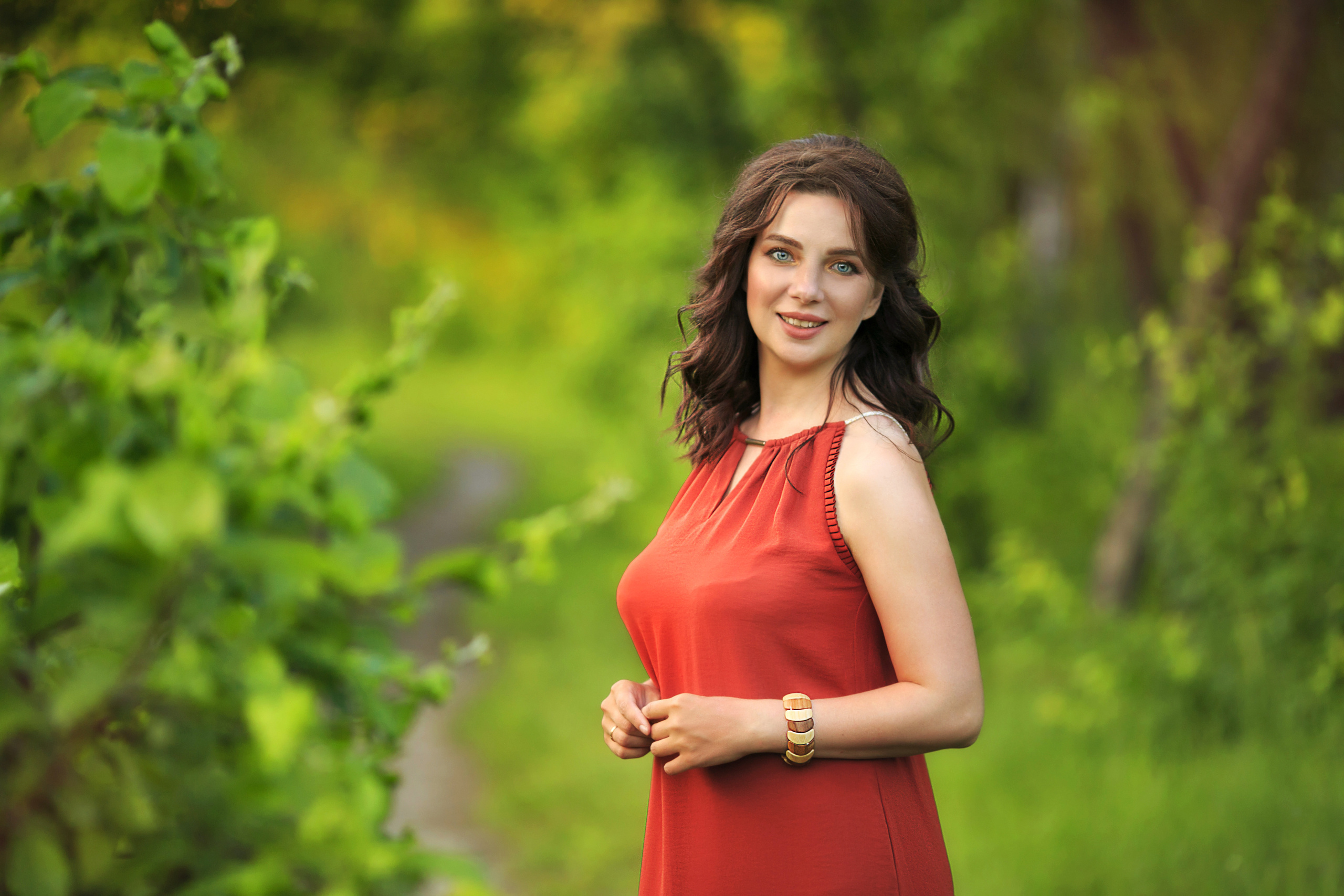 Семейная прогулочная фотосессия в Омске. Фотограф в Омске Таня Бережная