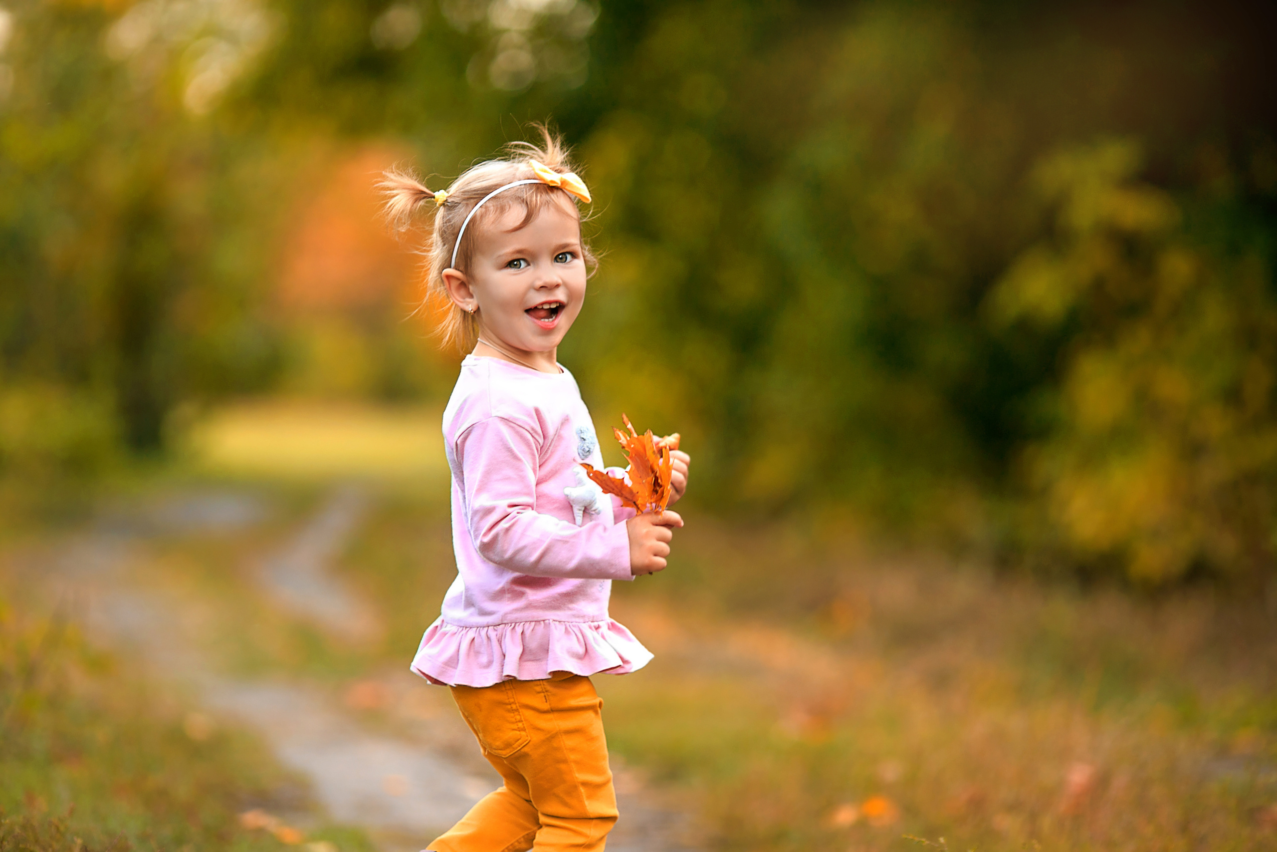 Семейная прогулочная фотосессия в Омске. Фотограф в Омске Таня Бережная