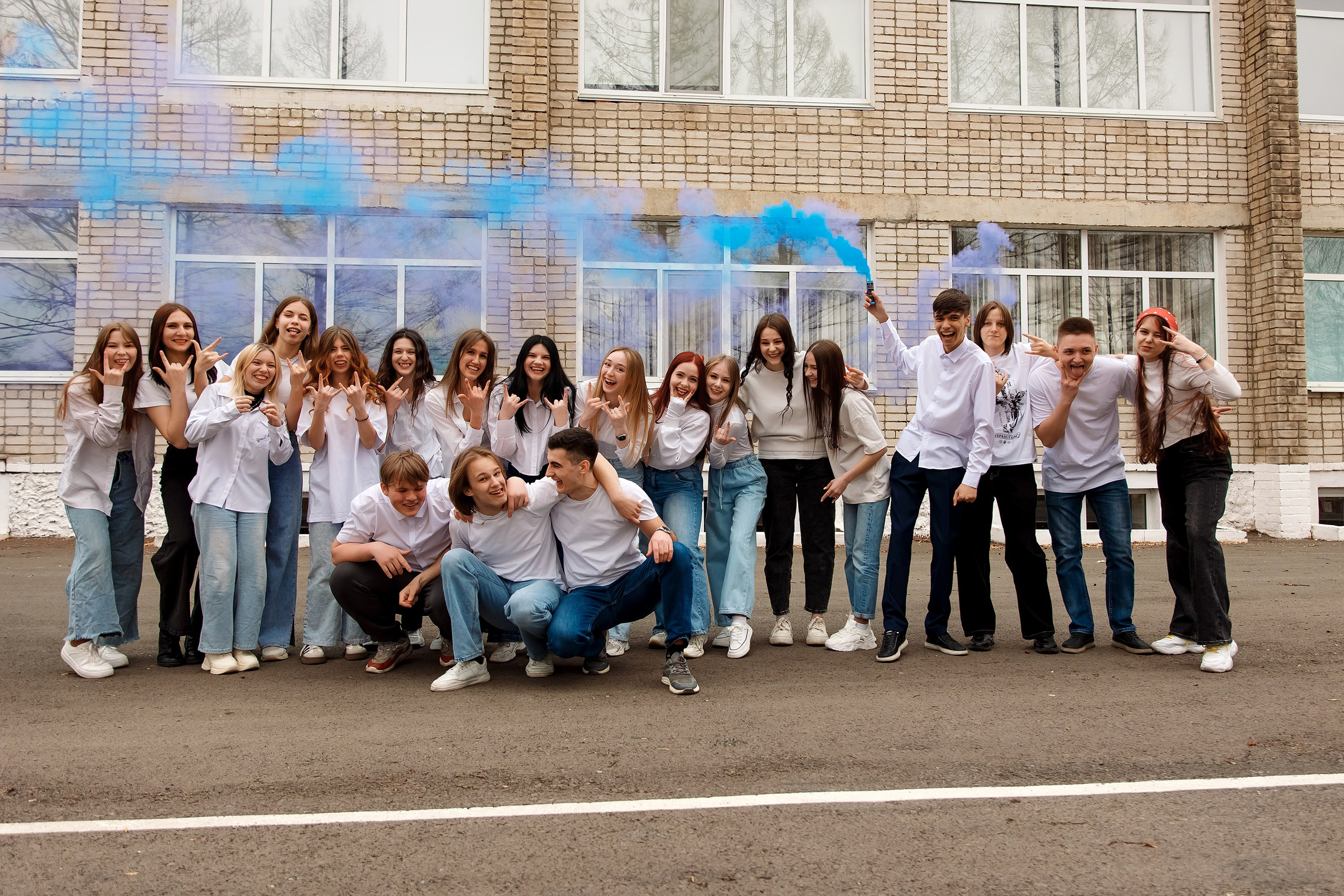 11 класс с. Барабаш. Фотограф Любовь Корниенко, Примоский край