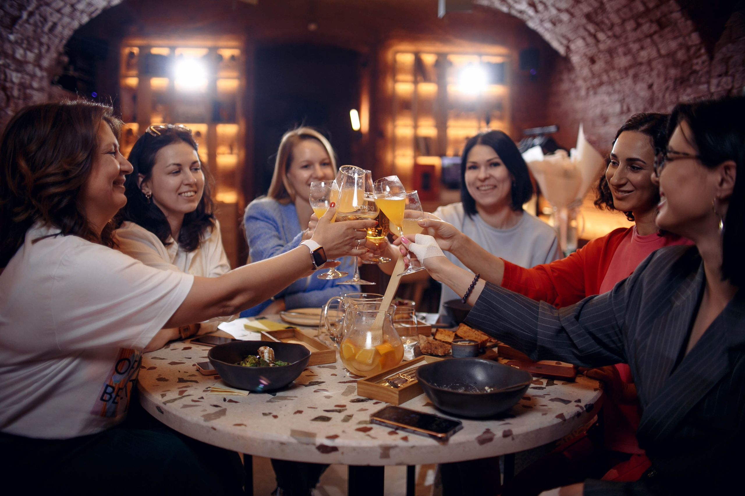 Встреча в «Союз писателей». Ваш репортажный фотограф Артемий Антонов