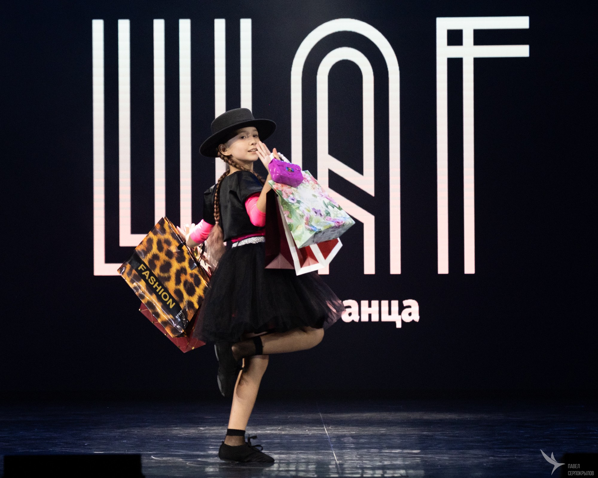 Отчетный концерт студии танца «ШАГ». Репортажный фотограф в Казани Павел Серпокрылов