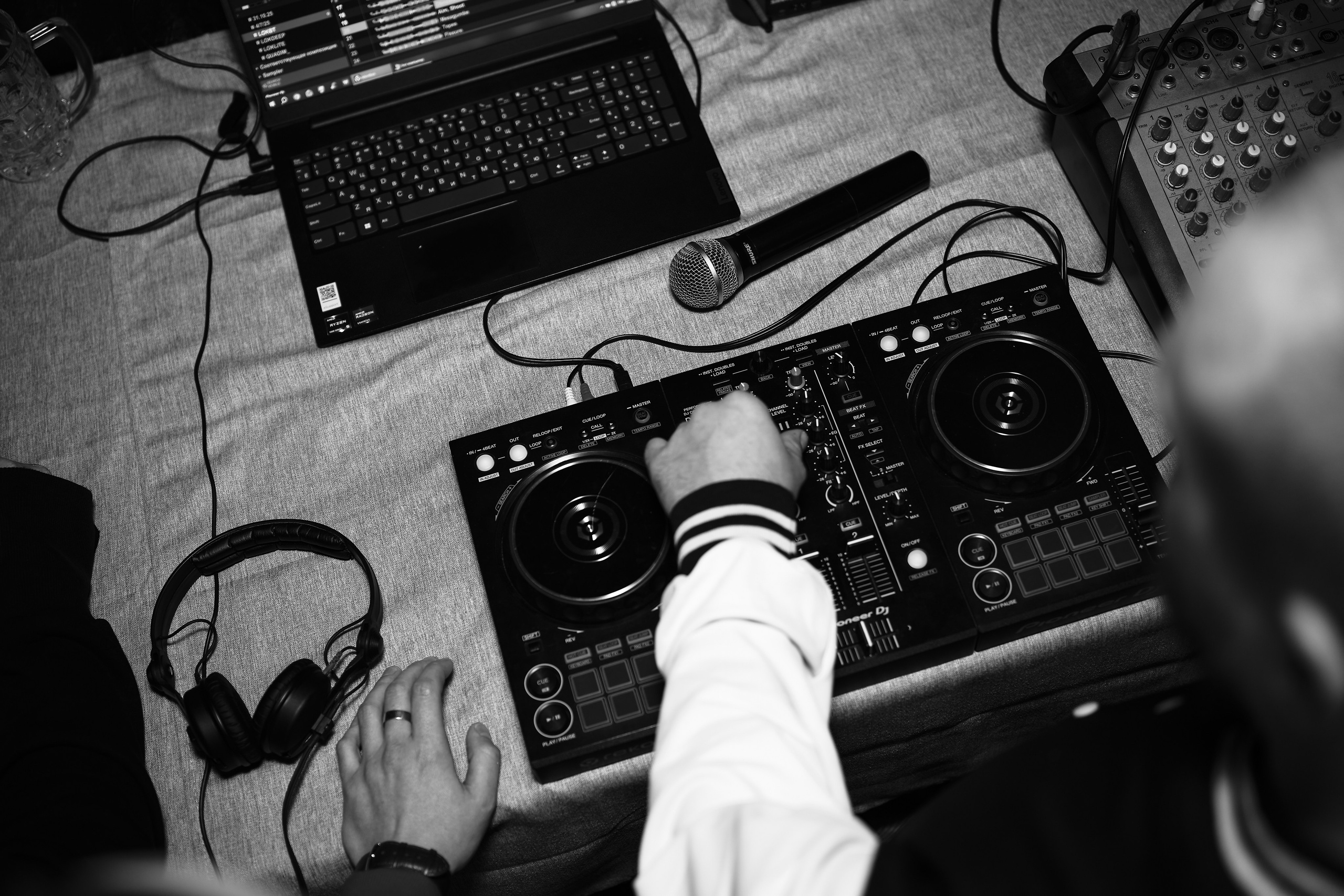 Drum And Bass party | Лаунж-бар ALIBI. CinnaTea | Фотограф Сахалин