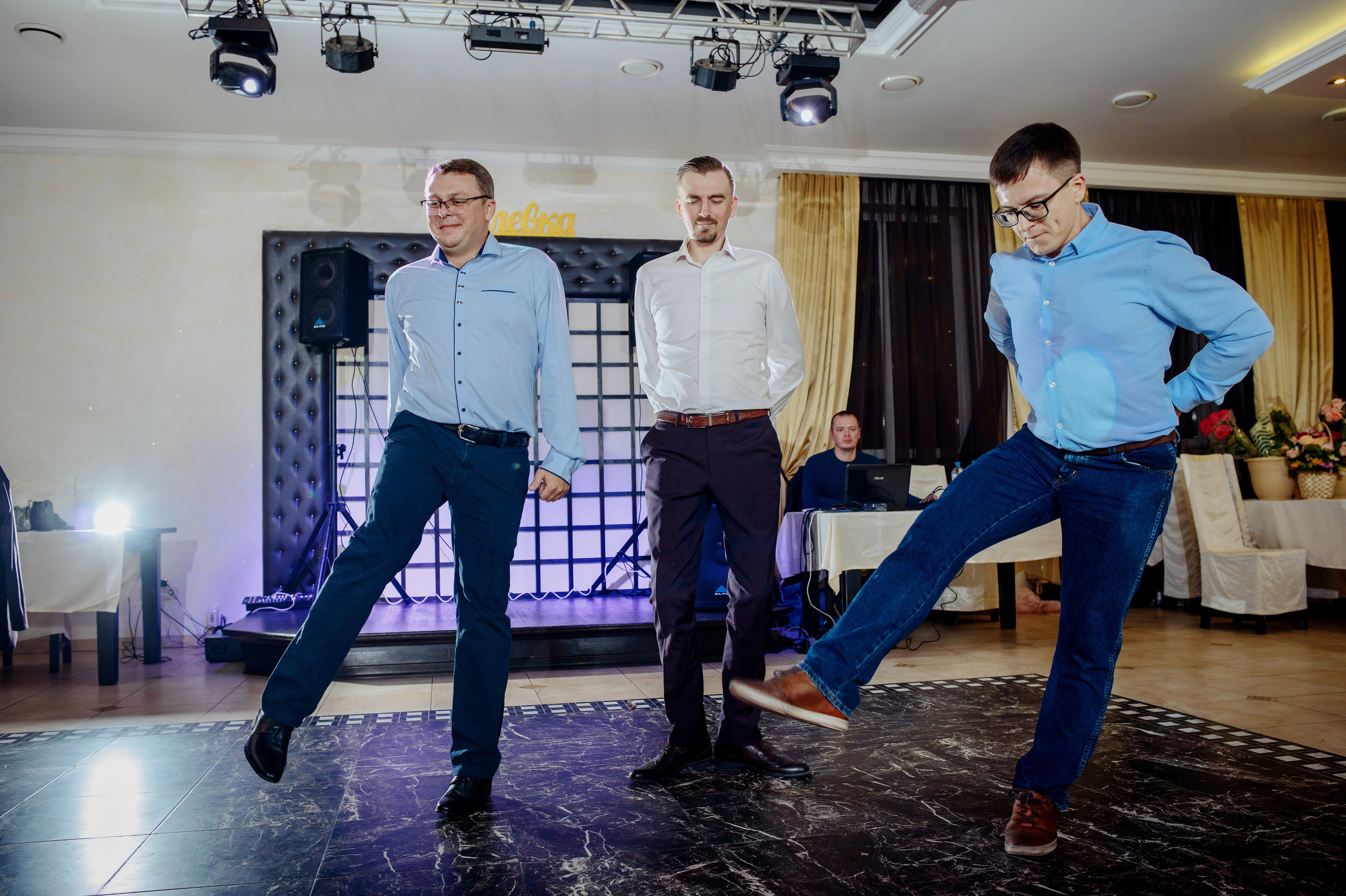 Юрий и Светлана. Королева Елена Свадебный и семейный фотограф в Туле