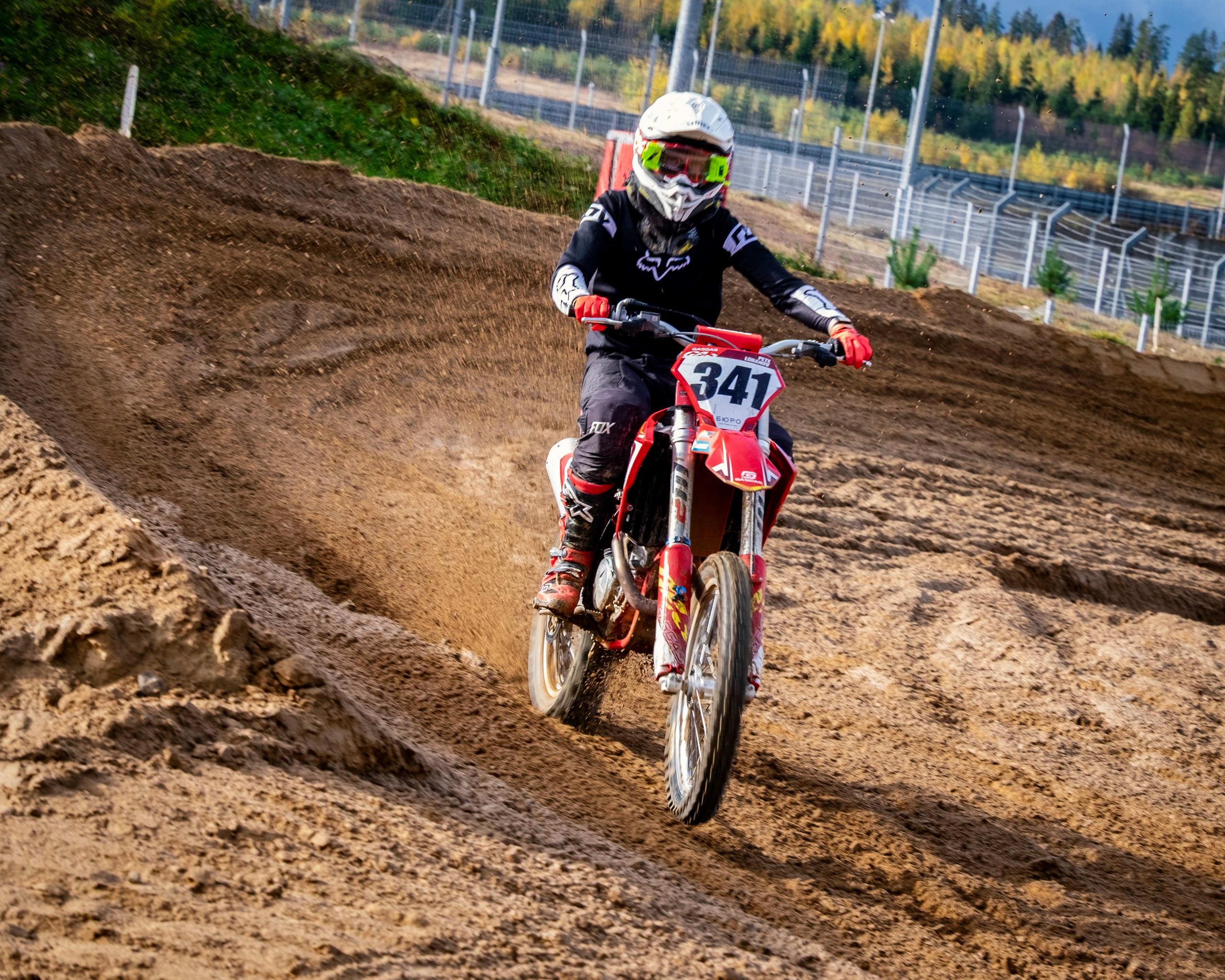 Мотокросс (Игора Драйв). Автомобильные фотографии и рисунки в Санкт-Петербурги Пашков Дмитрий