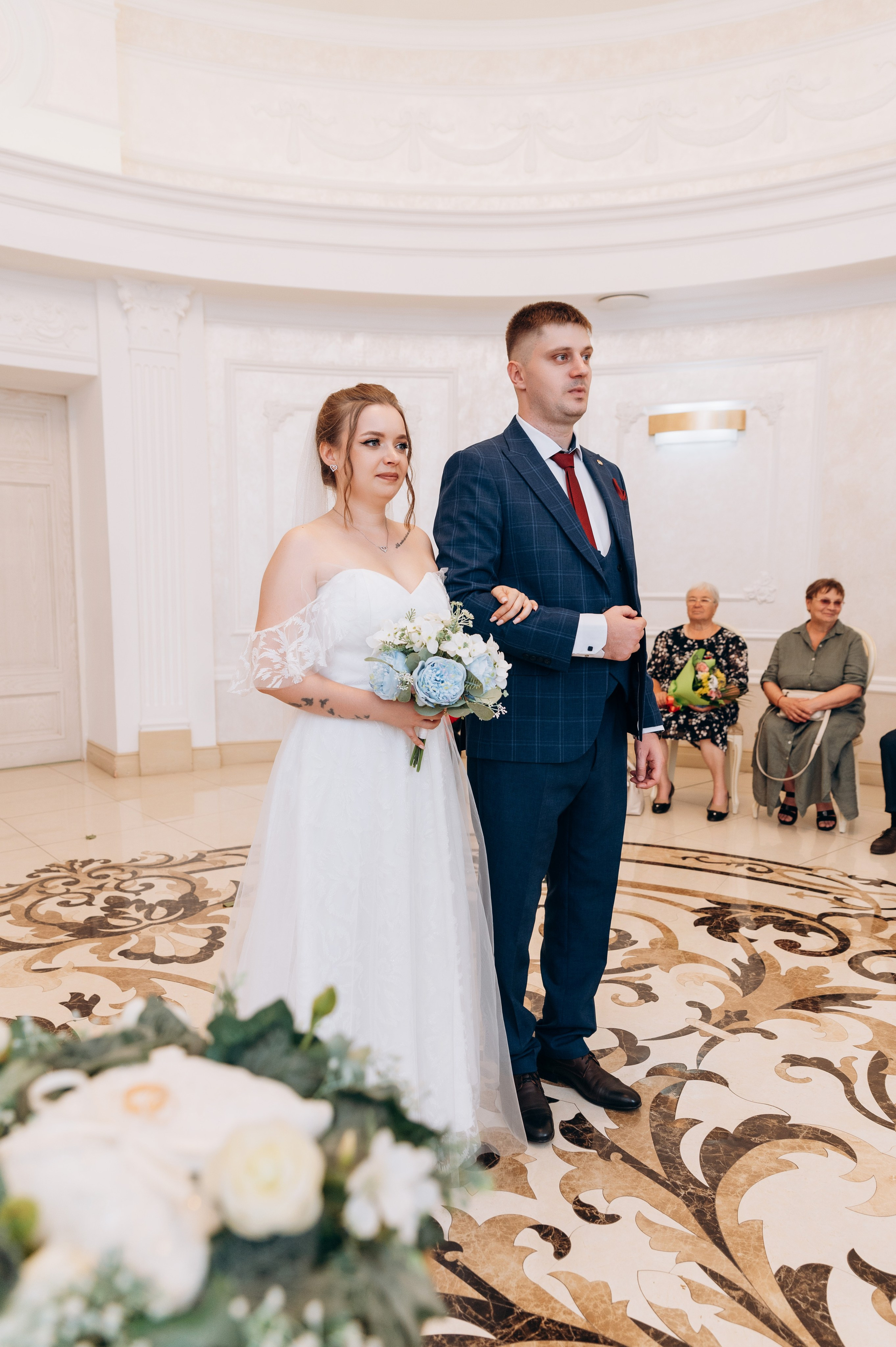 Прогулка, регистрация, банкет. Фотограф в Новосибирске