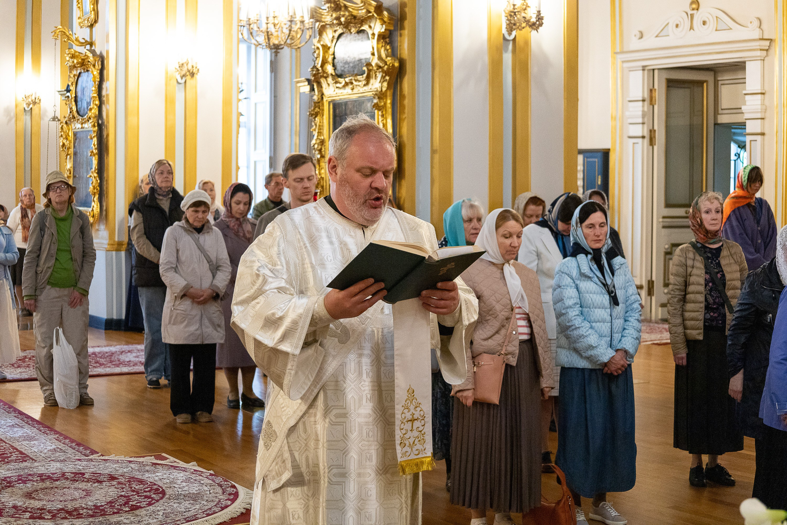 ВСЕНОЩНОЕ БДЕНИЕ В КАНУН ПРАЗДНИКА ВОЗНЕСЕНИЯ ГОСПОДНЯ. НИКОЛО-БОГОЯВЛЕНСКИЙ МОРСКОЙ СОБОР