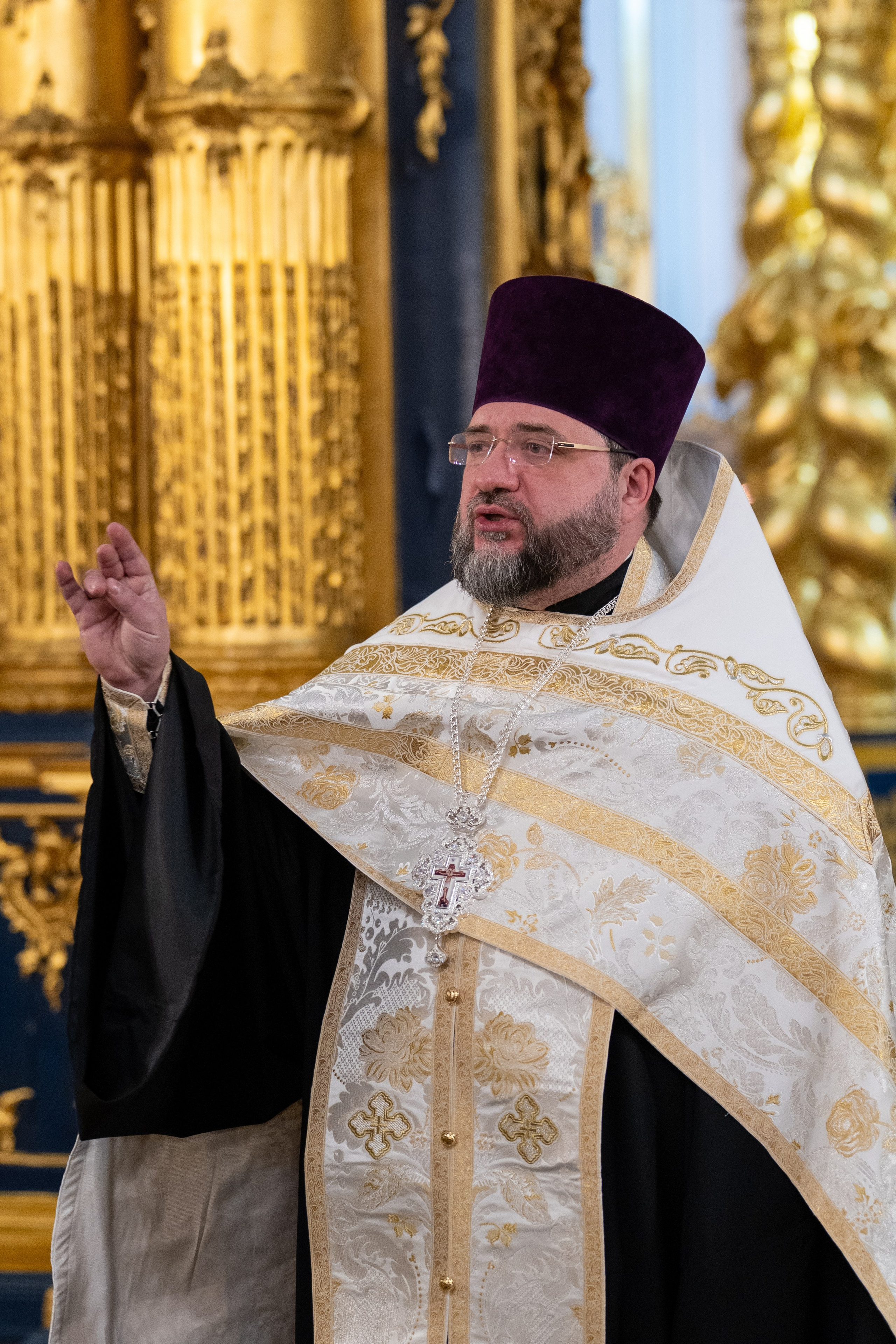 Праздничное бдение в Николо-Богоявленском морском соборе. НИКОЛО-БОГОЯВЛЕНСКИЙ МОРСКОЙ СОБОР