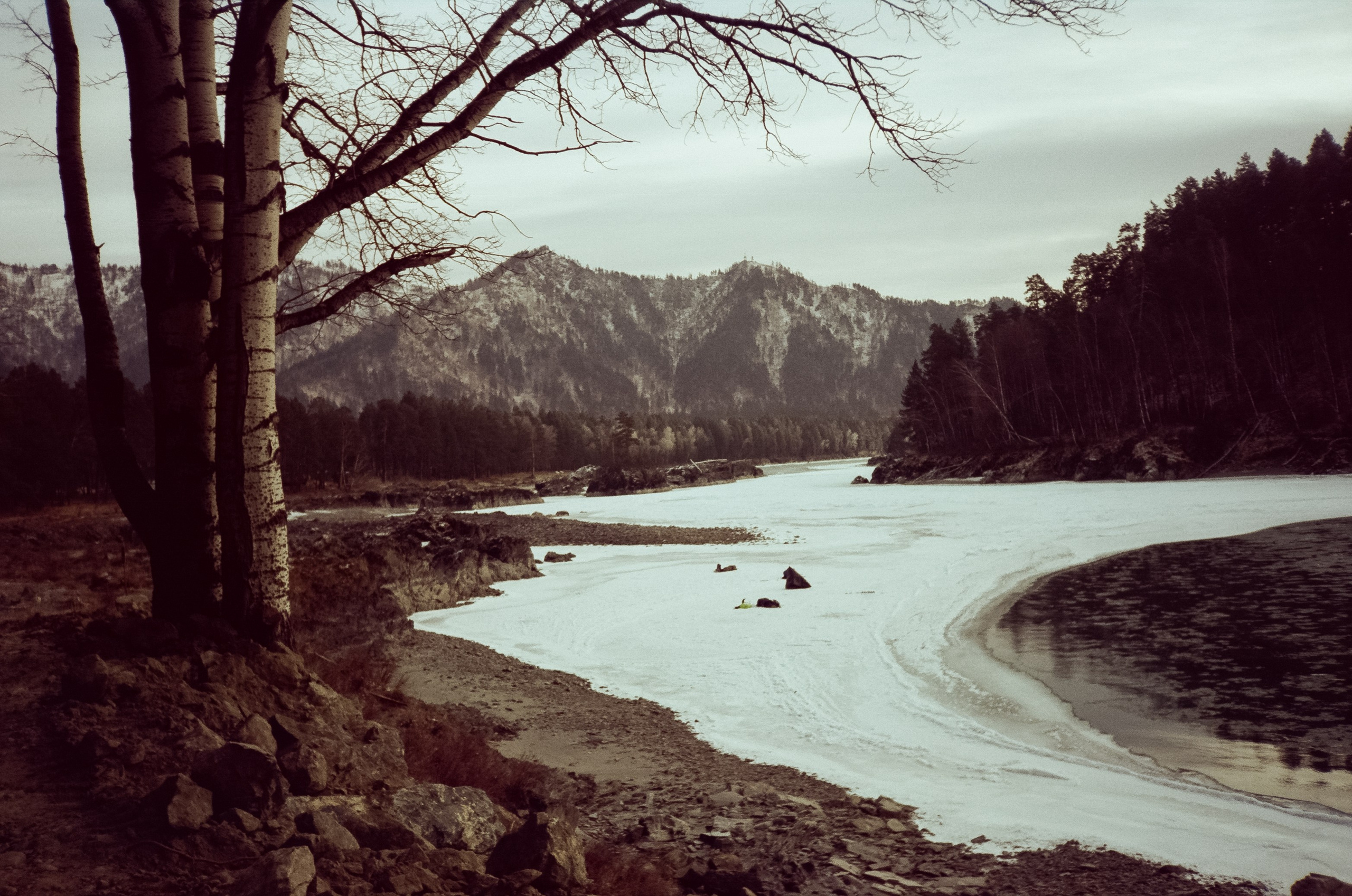 Сила Алтая и дорога в Манжерок. Land Cruiser и горы на закате. Фотограф-документалист Мария Осокина