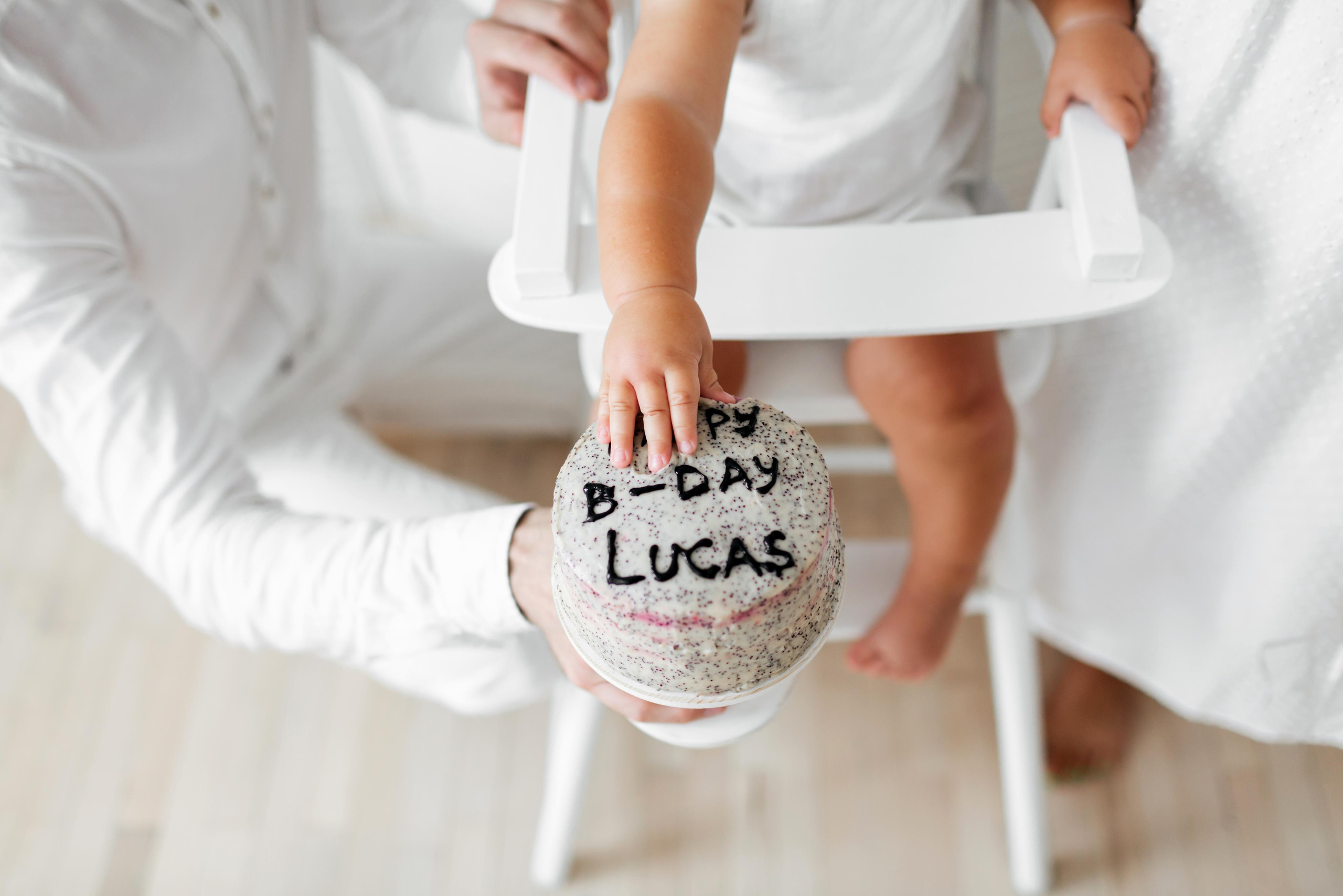 Кейк смеш, крушение торта, cake smash