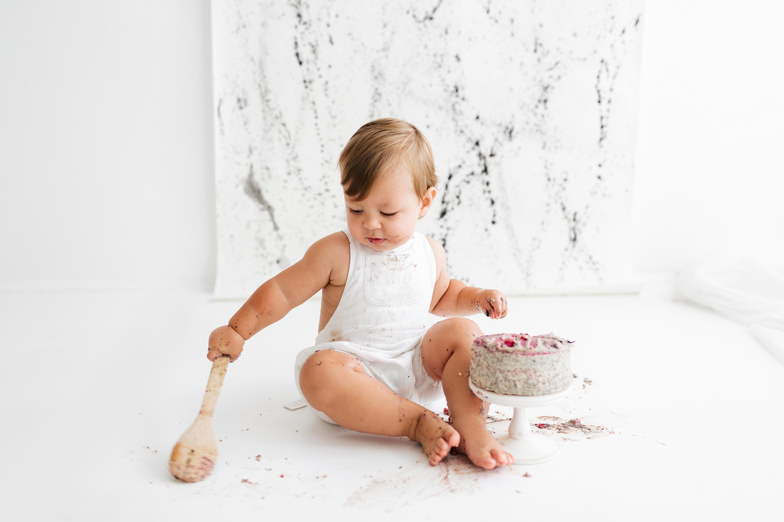 Кейк смеш, крушение торта, cake smash