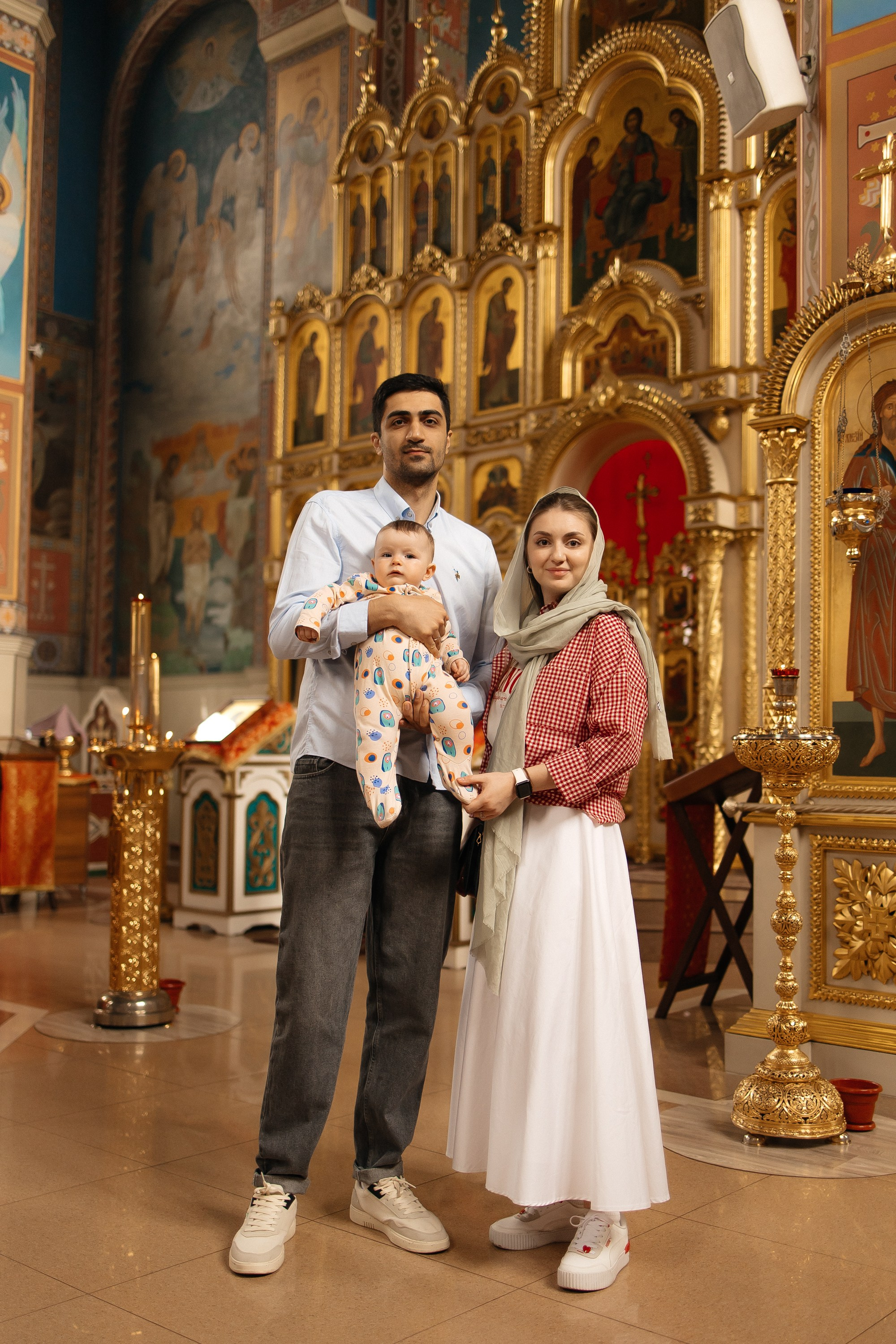 Таинство Крещения Михаила. Семейный фотограф в Краснодаре Храмова Анна