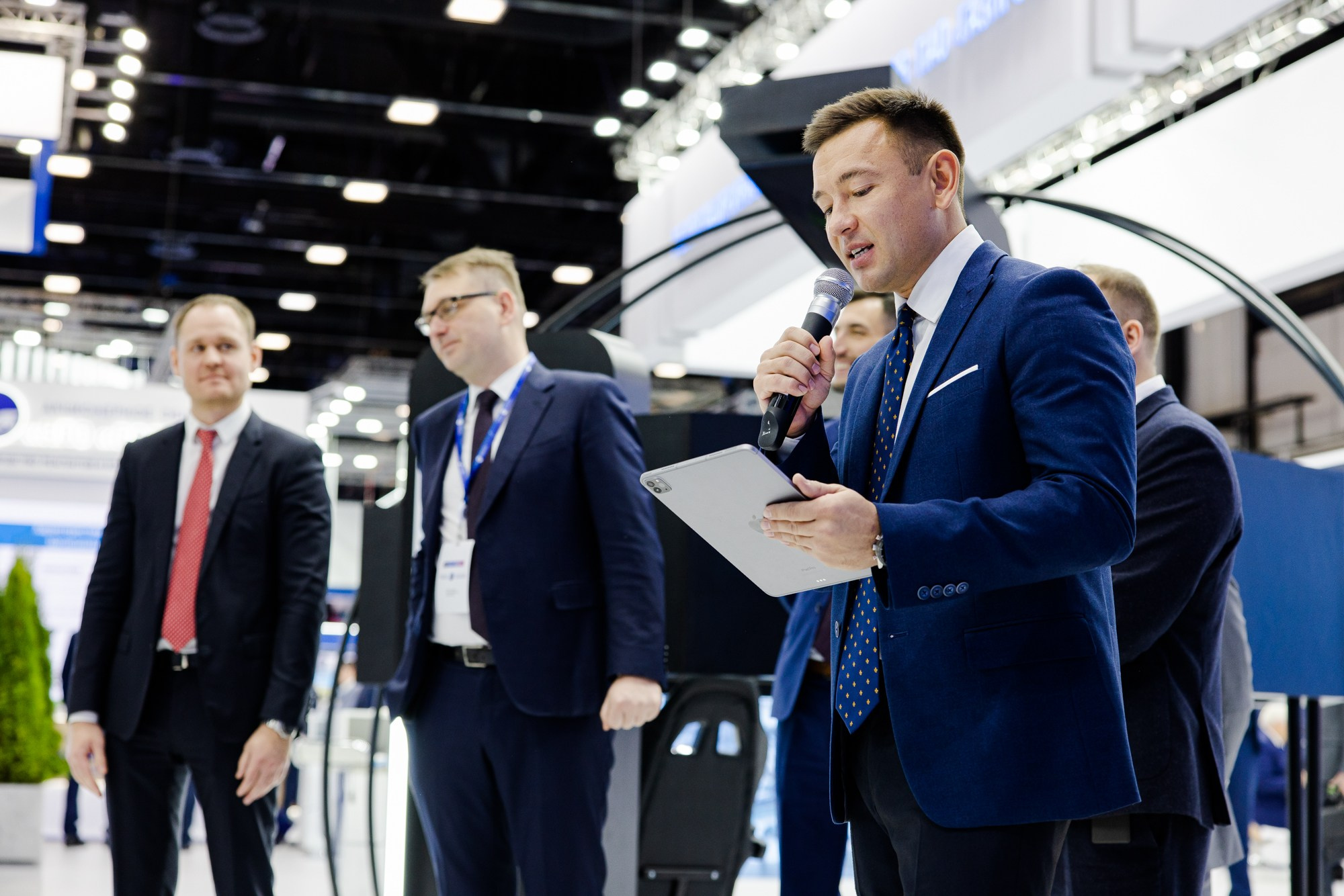 ГАЗ ФОРУМ. Креативный продакшн «Bureau 21»