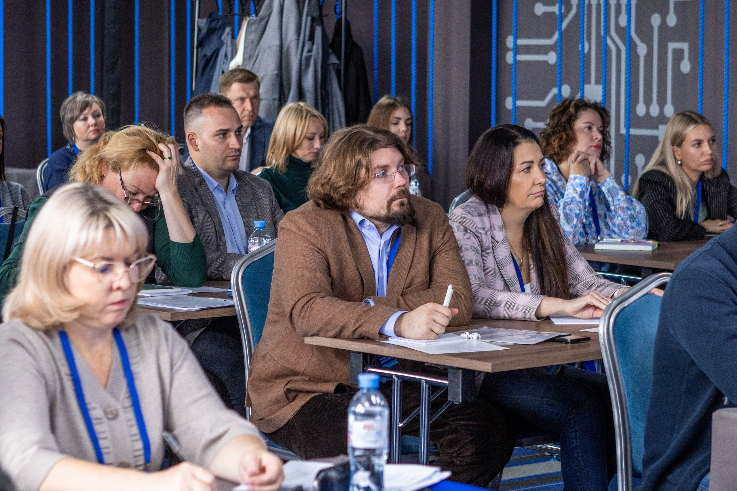 Конференция — земельно-имущественные отношения. Рекламный, предметный, репортажный, семейный фотограф и художник в Москве