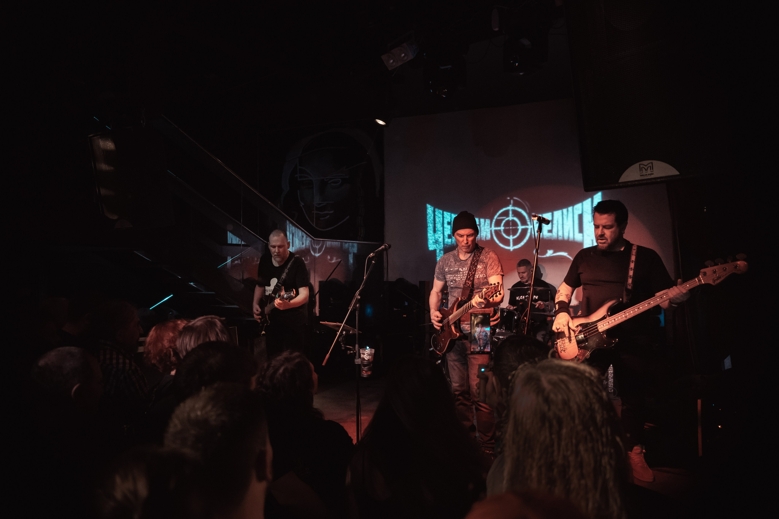 Черный обелиск. Красноярск, 08.04.2025, Эрмитаж. Фотограф Регина Крикунова г. Красноярск