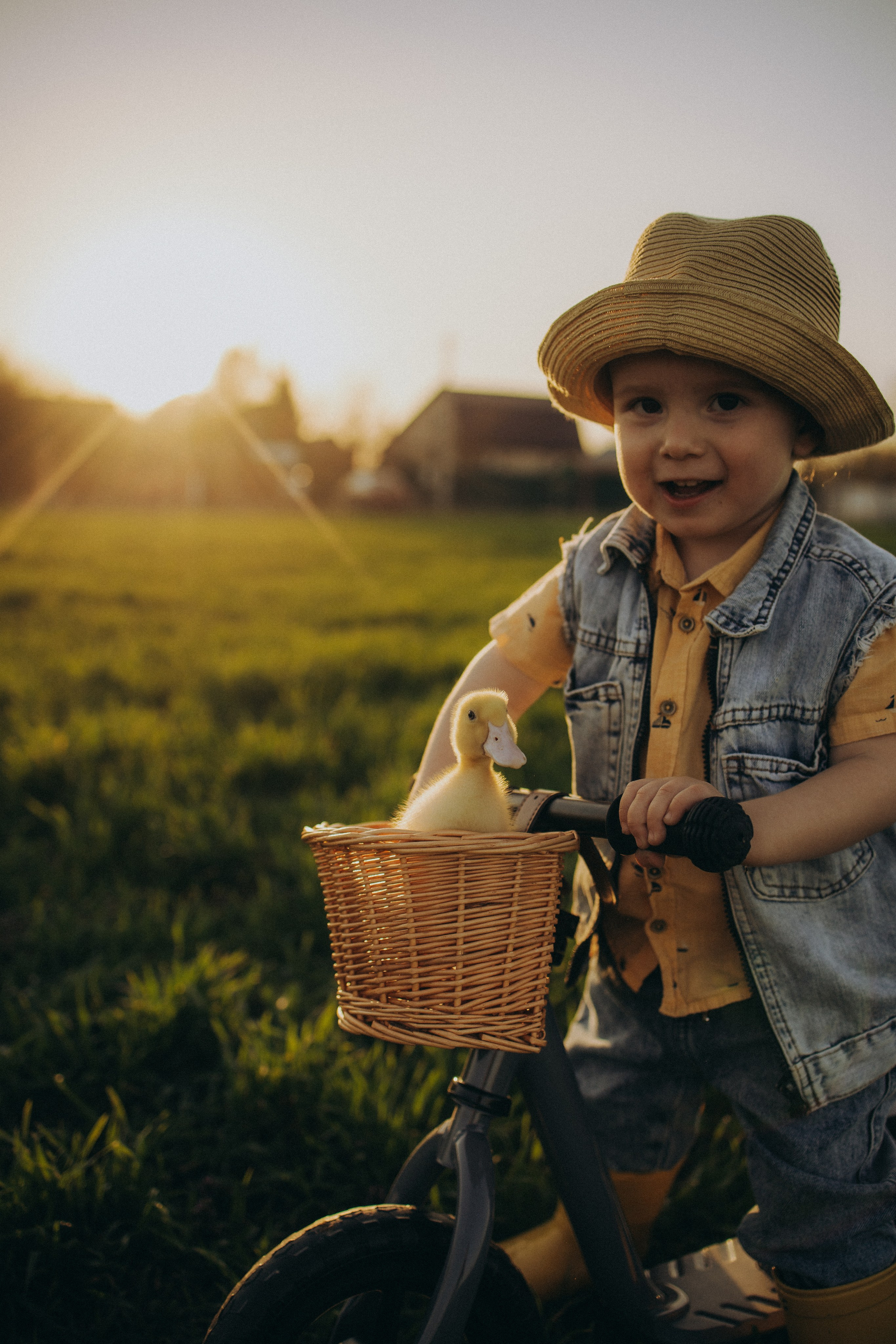 Фотосессия в поле. ОБО МНЕ