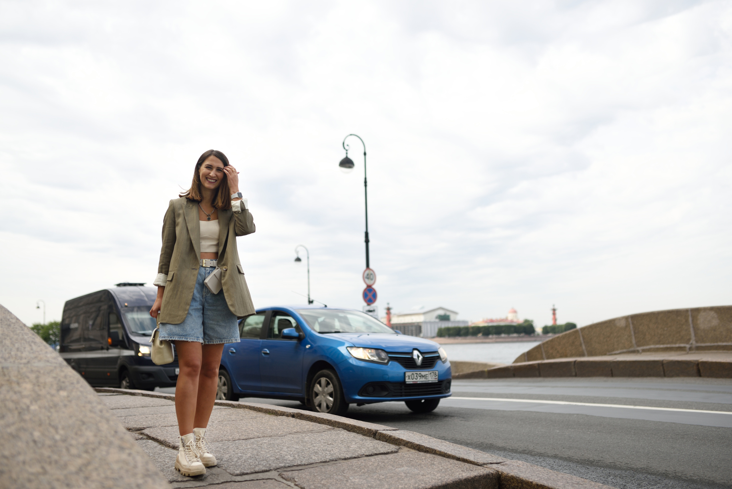 Настя, прогулка по центру. Фотограф в Санкт Петербурге Александра Вильдгрубе