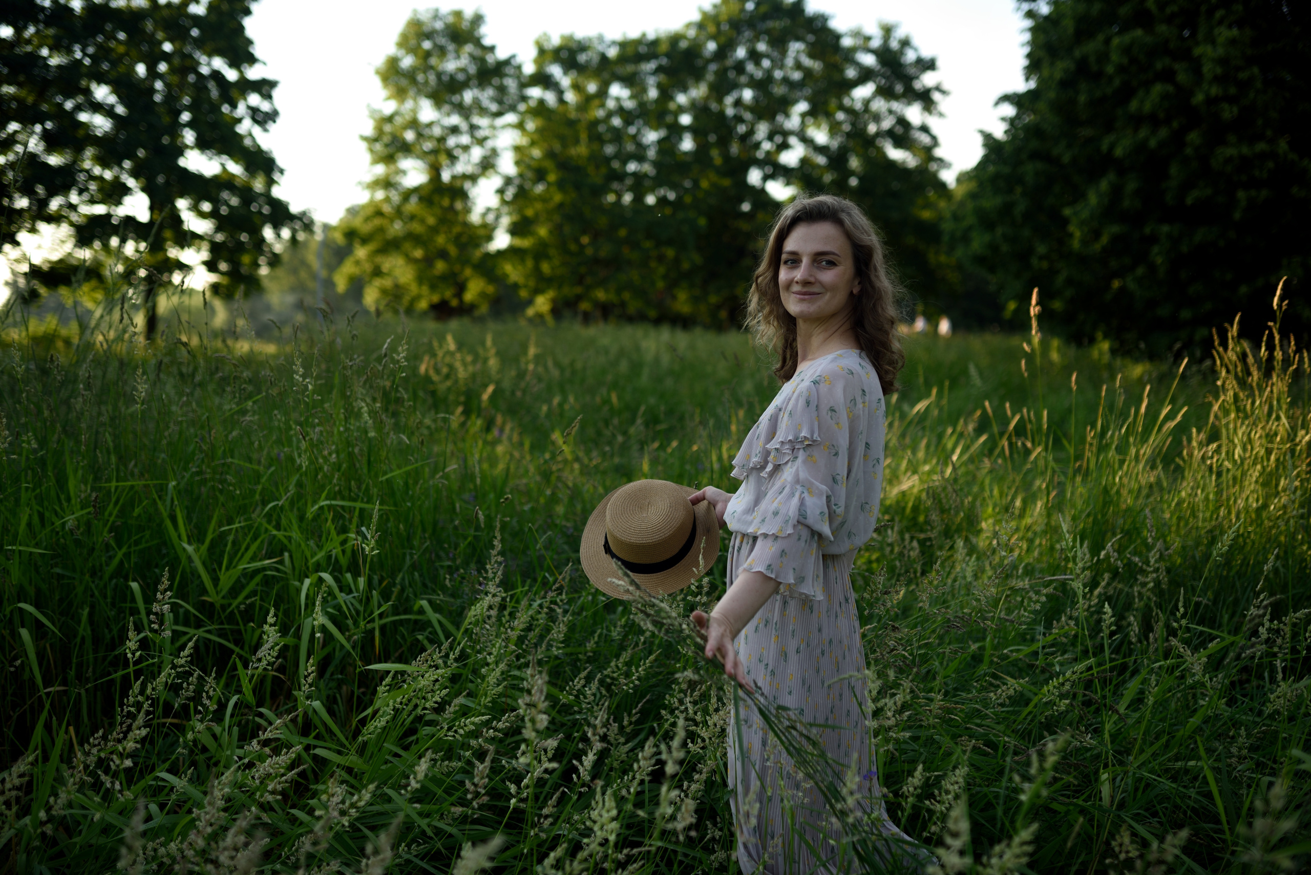 Женя. Прогулка в поле. Фотограф в Санкт Петербурге Александра Вильдгрубе
