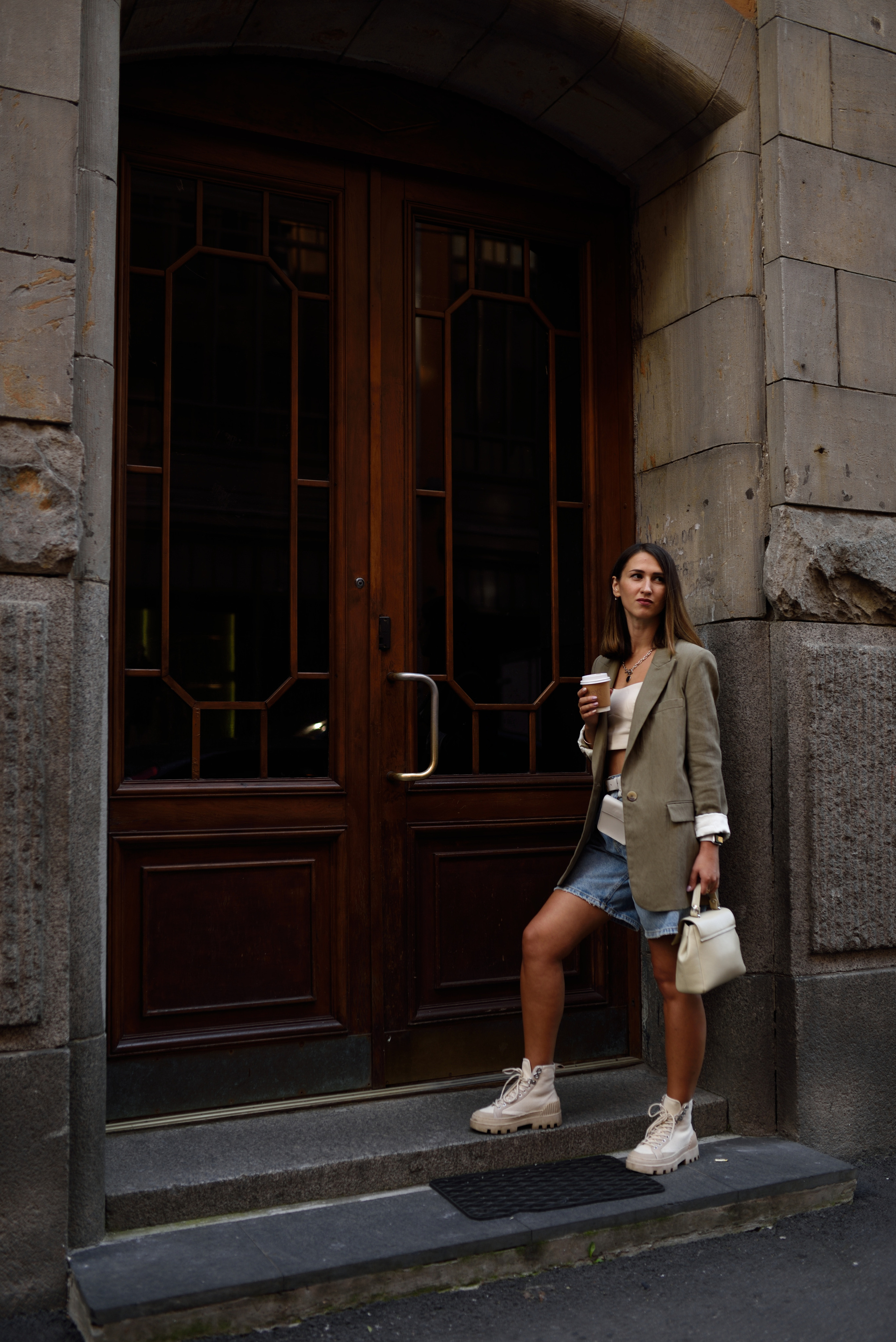 Настя, прогулка по центру. Фотограф в Санкт Петербурге Александра Вильдгрубе