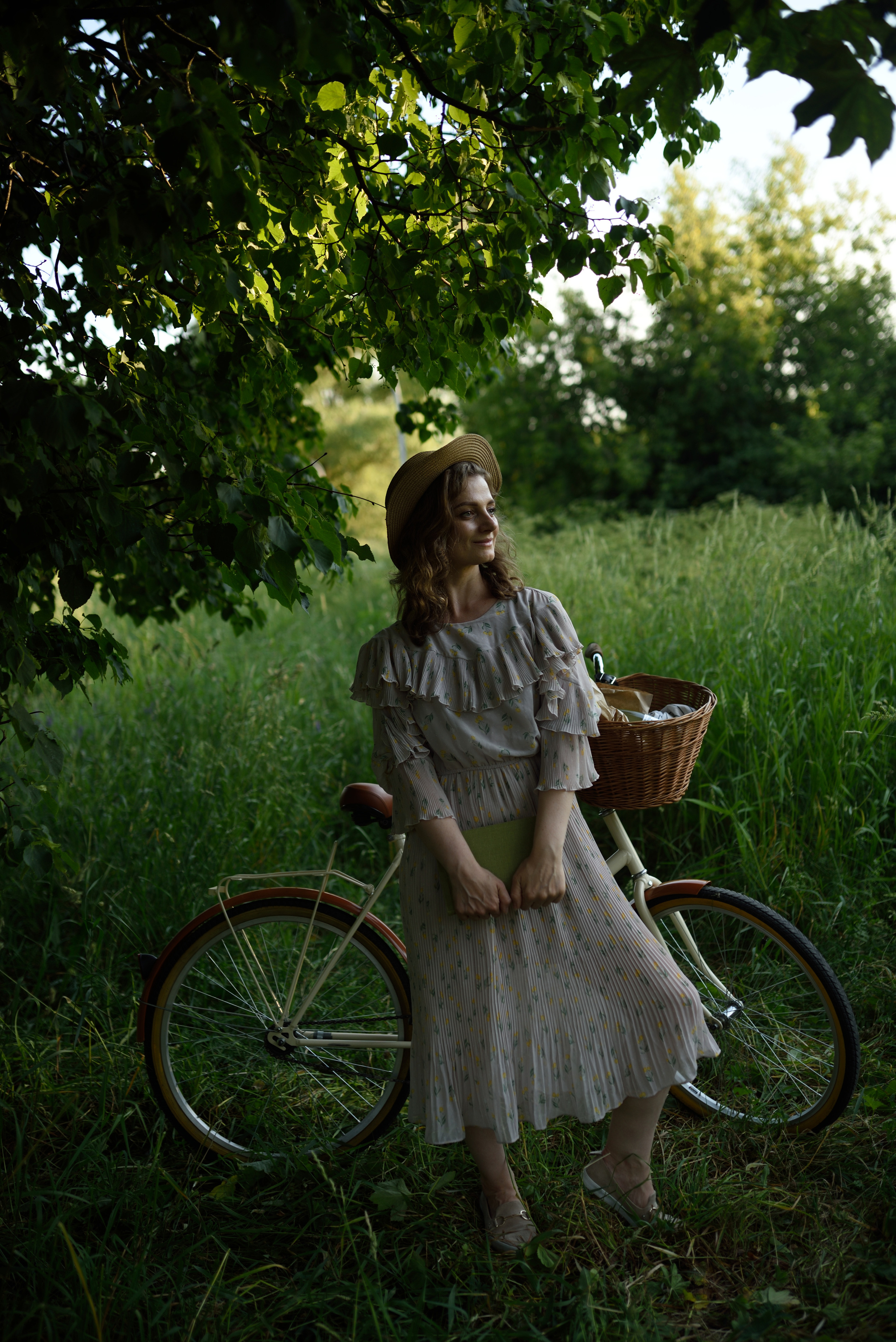 Женя. Прогулка в поле. Фотограф в Санкт Петербурге Александра Вильдгрубе