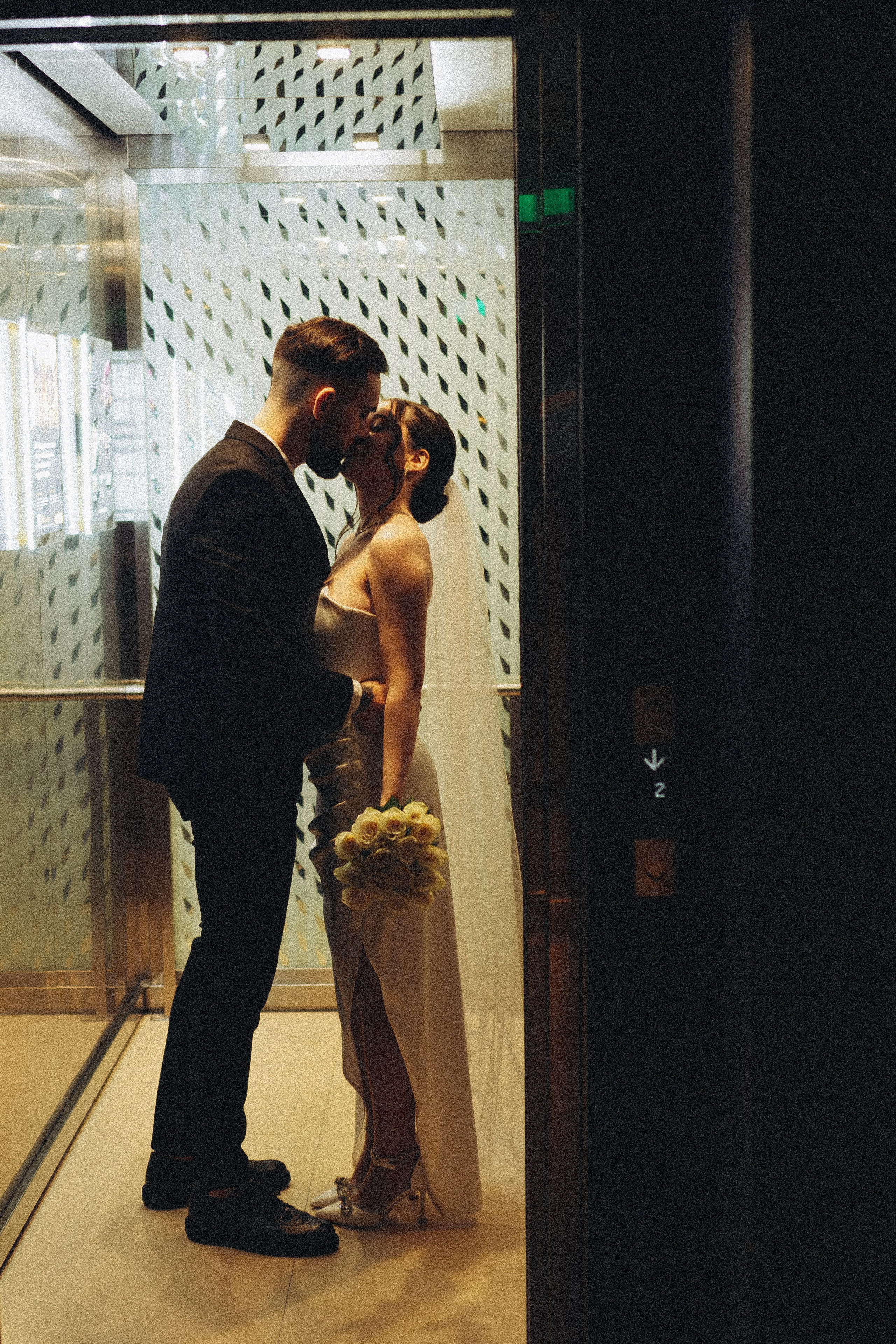 СВАДЕБНАЯ СЬЕМКА СБОРОВ ЖЕНИХА И НЕВЕСТЫ В ОТЕЛЕ И ТАКЖЕ ФОТОСЕССИИЯ В ОТЕЛЕЕ МЕГАПОЛИС БРЯНСК. Профессиональный фотограф, Санкт-Петербург — Виктория Богомолова